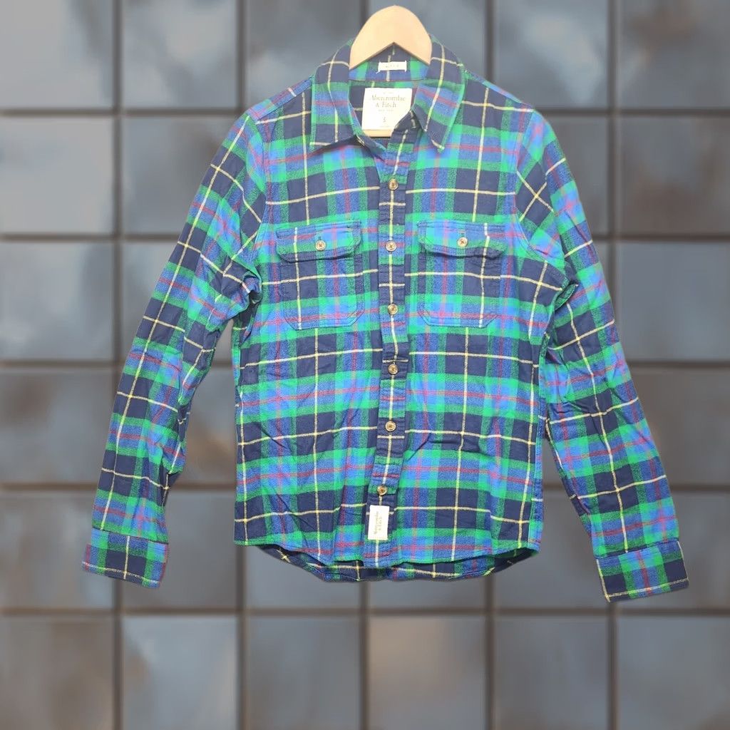 Abercrombie & Fitch Abercrombie & Fitch Shirt Mens Small Blue Plaid Flannel Long Sleeve Button Up Size US S / EU 44-46 / 1 - 1 Thumbnail