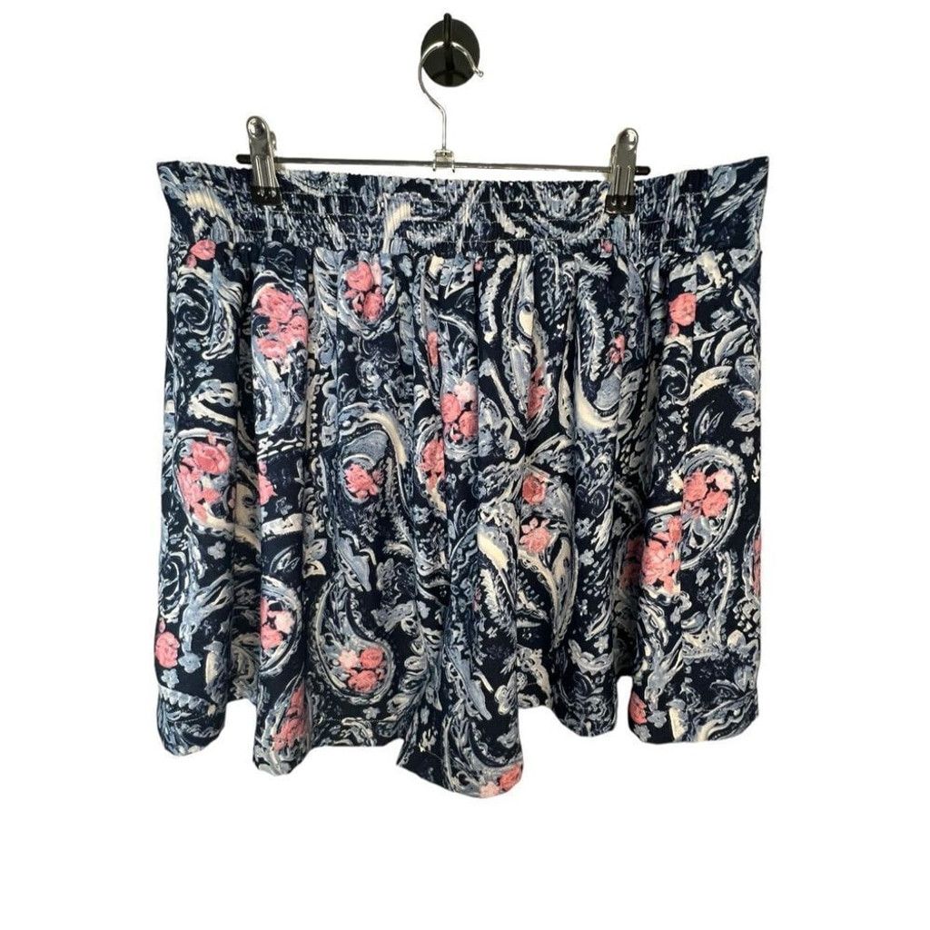 Torrid Torrid Abstract Floral Watercolor Patterned Stretchy Shorts Size 24" / US 00 / IT 34 - 4 Thumbnail