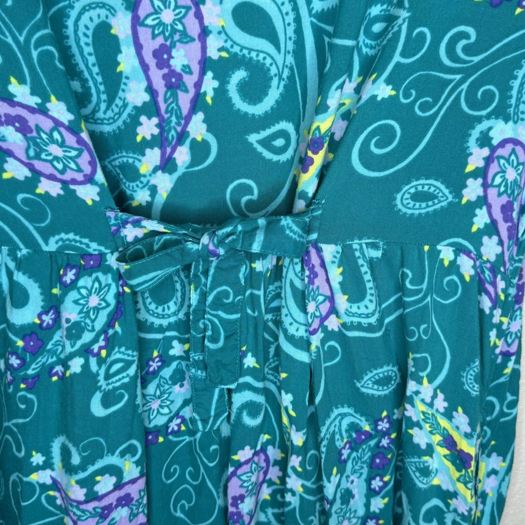 Diane von Furstenberg VINTAGE Diane von Furstenberg Maxi Dress M/L Green Paisley Rayon Bohemian Lounge Patio Short Sleeve Round Neck Pockets Tie Back Size M / US 6-8 / IT 42-44 - 7 Thumbnail