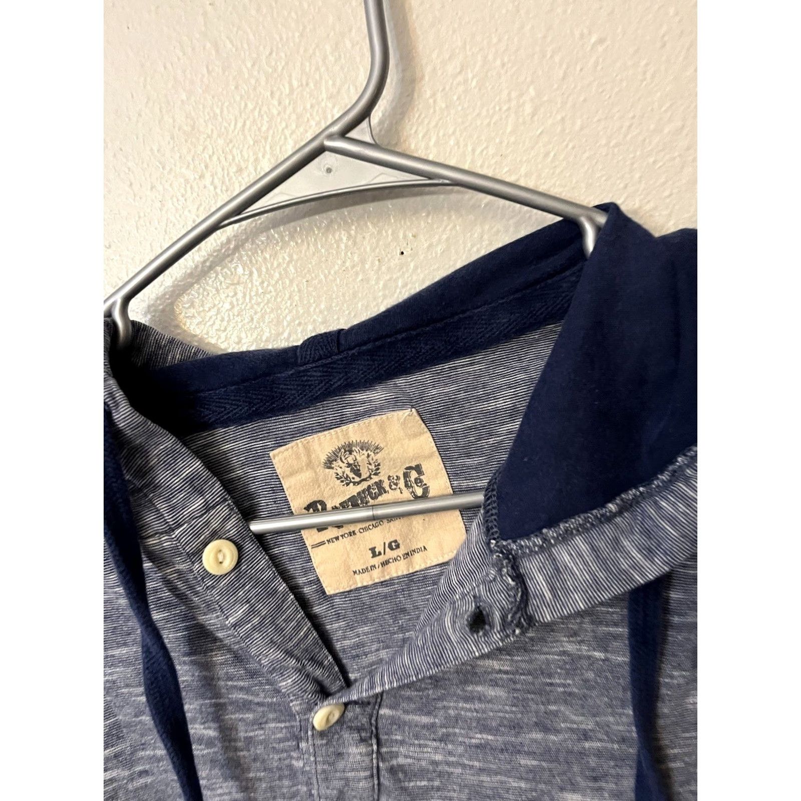 CO Roebuck & Co. Shirt Long Sleeve Hooded Men L Blue Henley Shirt Size US L / EU 52-54 / 3 - 2 Thumbnail