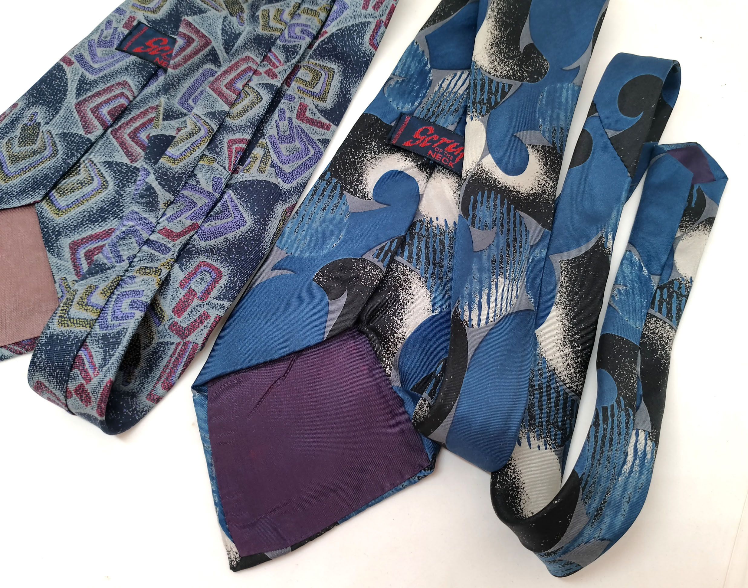 Other Pair of Vintage 1990s Scruff of the Neck Abstract Silk Ties Size ONE SIZE - 8 Thumbnail
