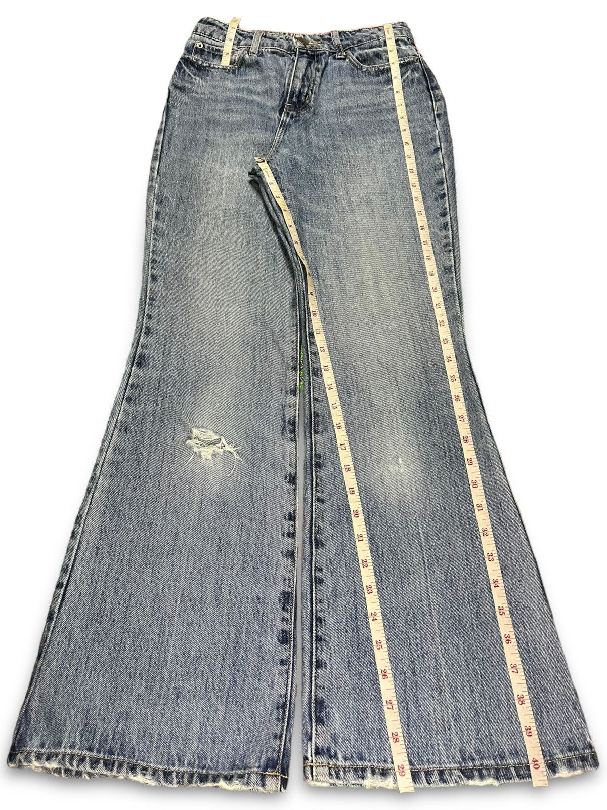 Japanese Brand Vintage Japanese Brand Blue Wash Distressed Flare Jeans Size 27" / US 4 / IT 40 - 14 Thumbnail