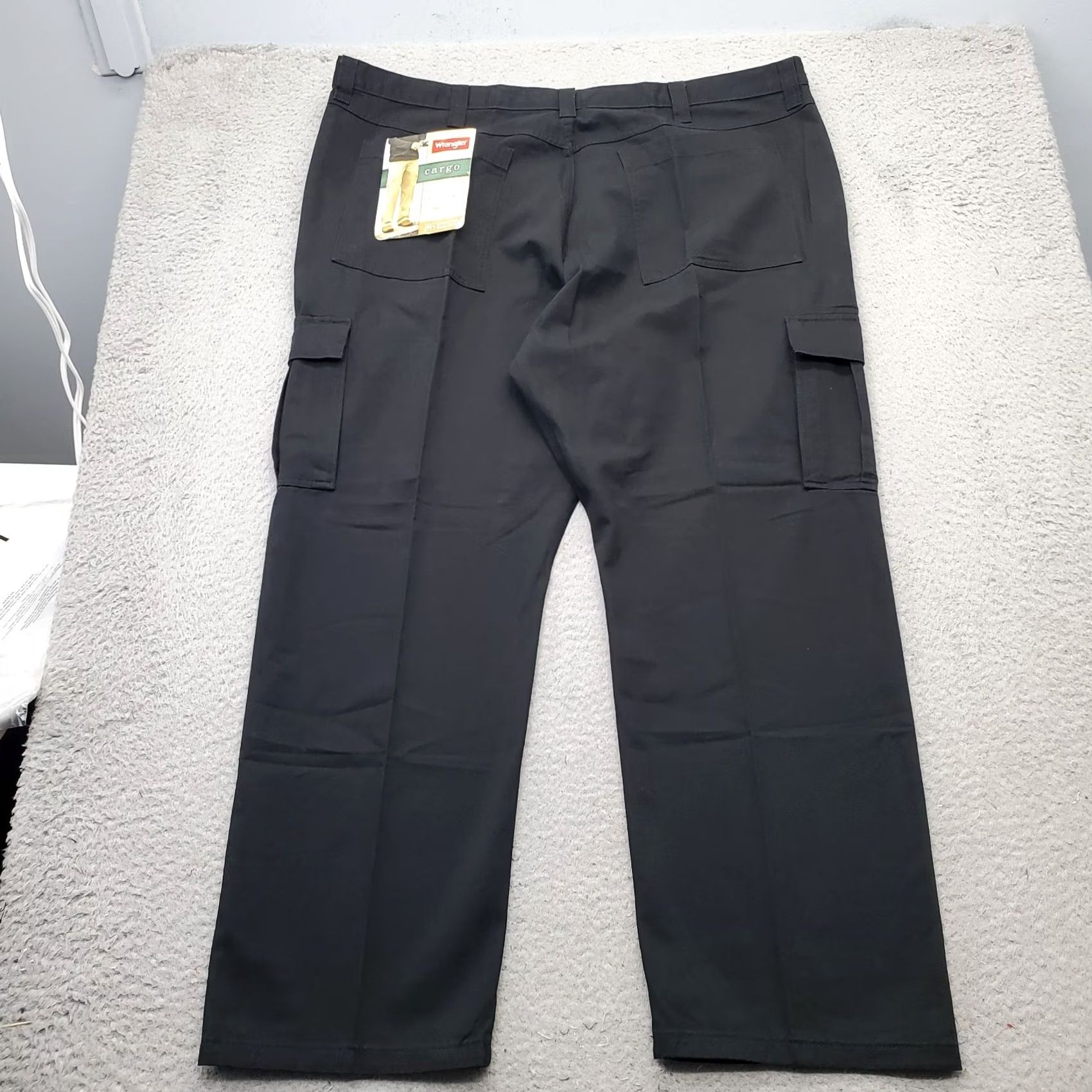 Wrangler Wrangler Mens Cargo Pants 44x30 Black Twill Relaxed Pocket Cargo Pocket 70LEWBL - 100% Cotton, Button, Zipper, Straight, Size 44, NWT Size US 44 / EU 60 - 2 Thumbnail