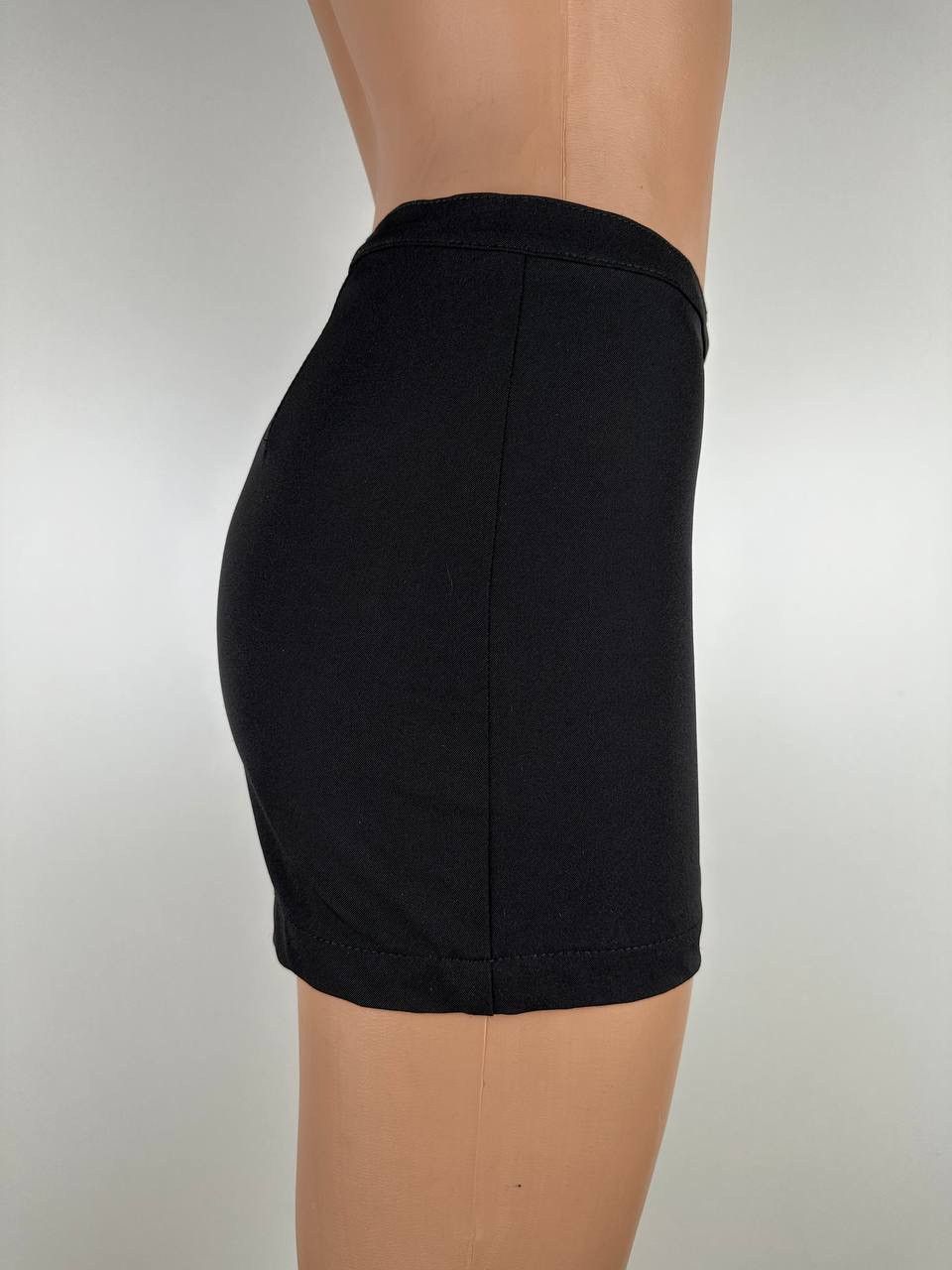 Gianfranco Ferre Shorts Gianfranco Ferre Size 24" / US 00 / IT 34 - 4 Thumbnail
