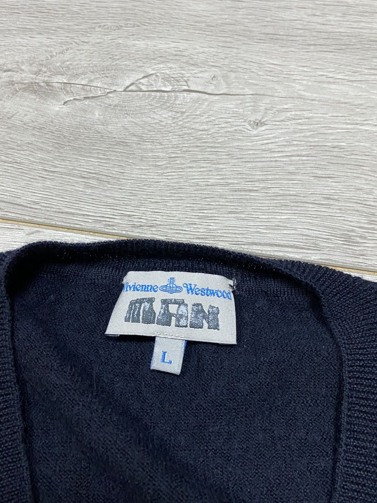 Vivienne Westwood Vivienne Westwood orb wool sweater v neck Size US L / EU 52-54 / 3 - 4 Thumbnail