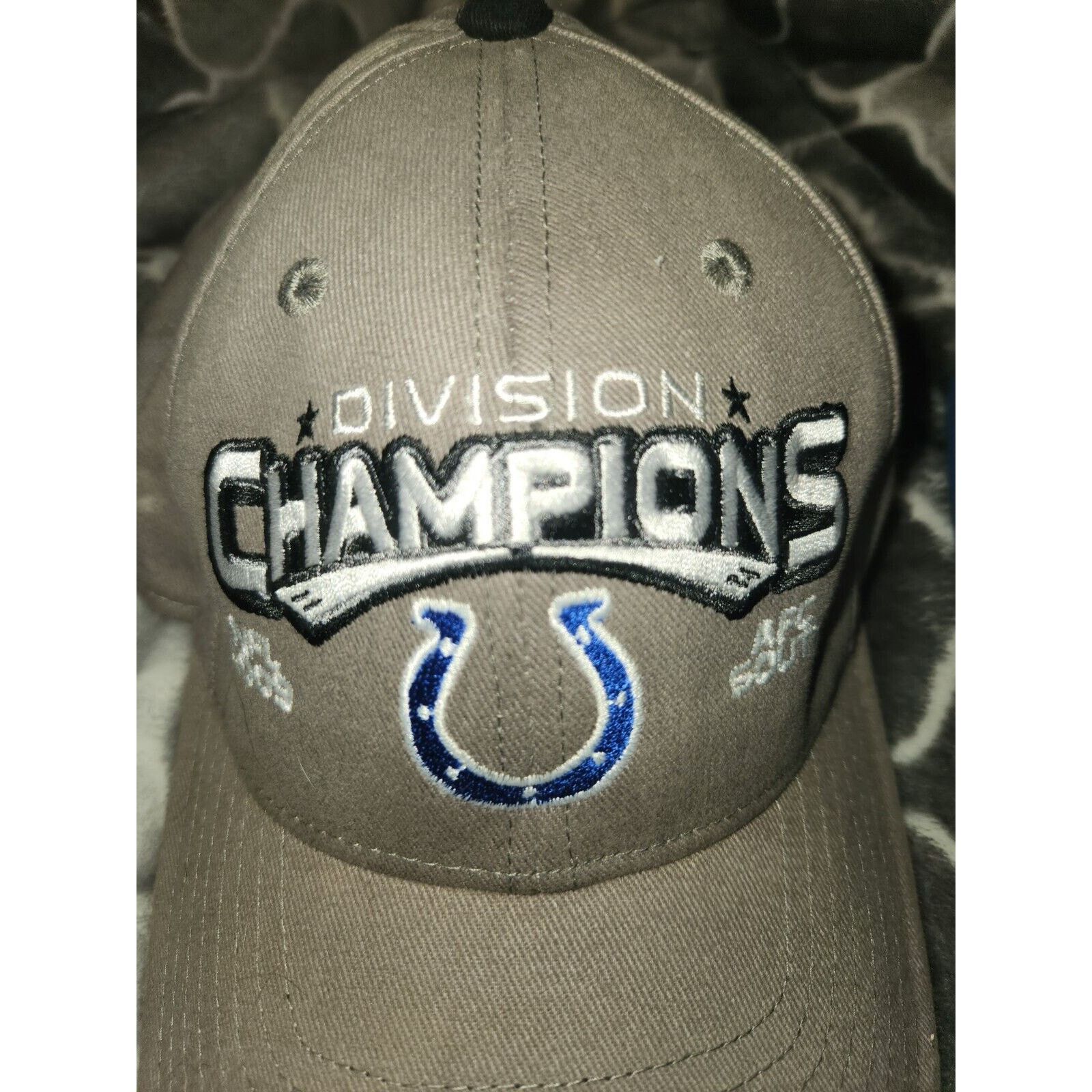 Reebok Fitted Indy colts hat and adjustable 2009 division champshat Size ONE SIZE - 4 Thumbnail