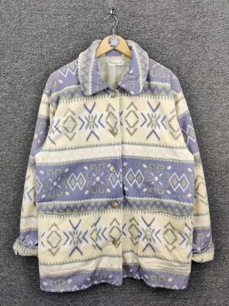 Japanese Brand Bashecing Aztech Moutain Button Ups Heavy Jacket Nice Design Size US L / EU 52-54 / 3 - 1 Thumbnail