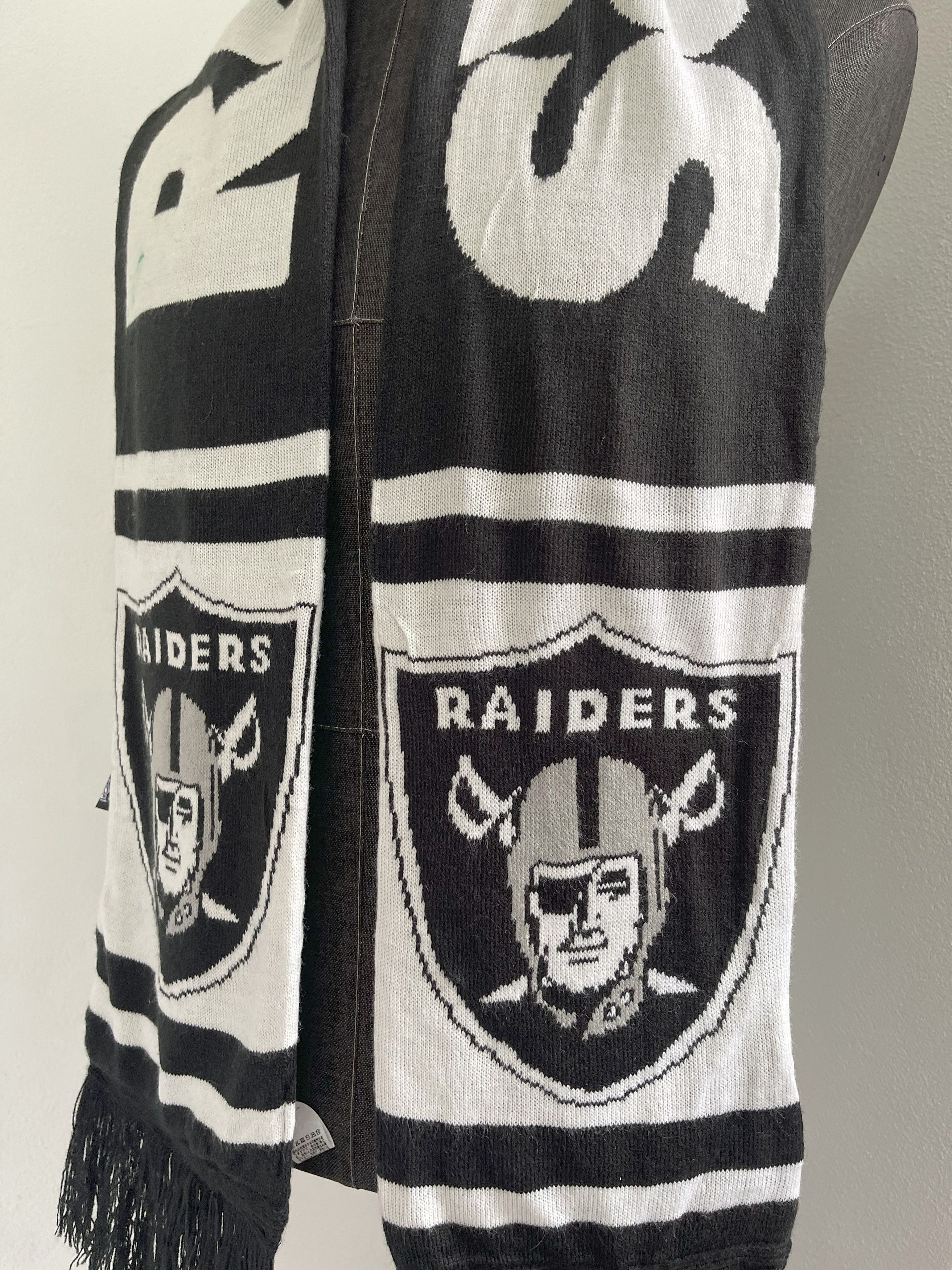 GU Raiders X GU Scarf / Muffler / Accessories - 6034 Size ONE SIZE - 3 Thumbnail