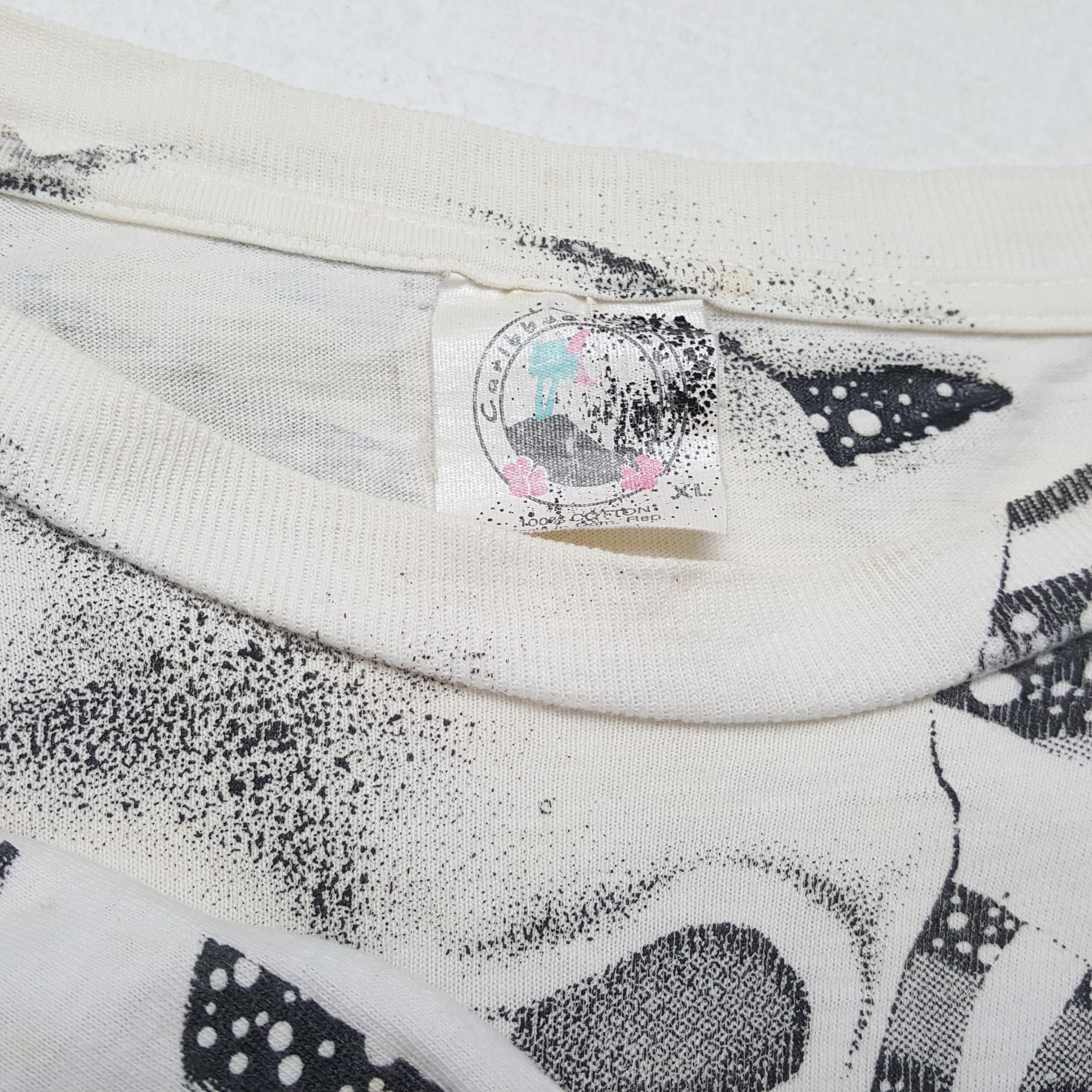 Caribbean × Vintage Witch Wizard Skulls Full Print Design Vintage Tshirt Size US XL / EU 56 / 4 - 9 Thumbnail