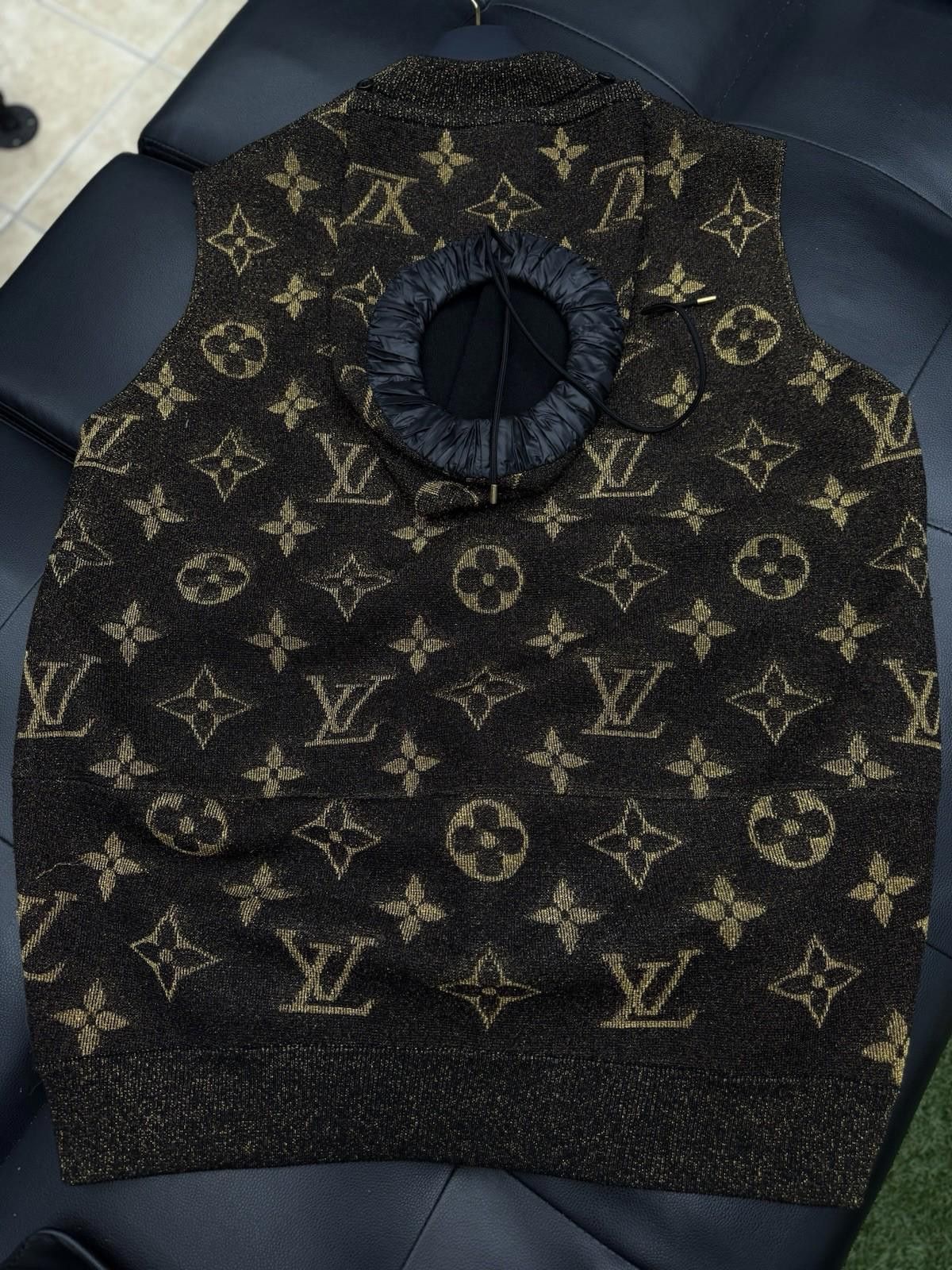 Louis Vuitton Louis Vuitton Brown Sleeveless Hoodie Size Small RARE Size US S / EU 44-46 / 1 - 11 Thumbnail