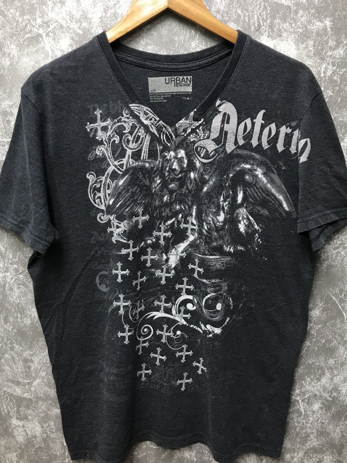 Urban Heritage Urban Heritage Lion Wing Cross Y2K Graphic Tee Size US L / EU 52-54 / 3 - 1 Thumbnail