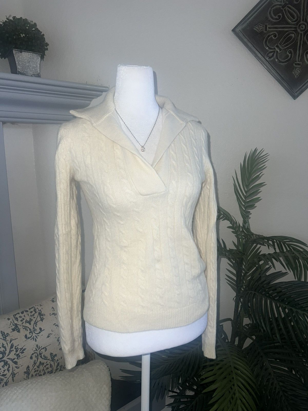 Lauren Ralph Lauren Lauren Ralph Lauren 100% Cashmere Cable Knit Sweater XS Size XS / US 0-2 / IT 36-38 - 2 Thumbnail