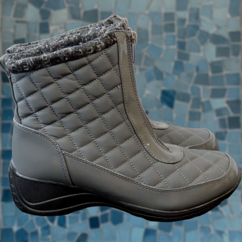 Vintage Khombu Waterproof Quilted Front-Zip Insulated Winter Boots Megan Gray 9W Women Boots Gray 9W Waterproof Quilted Ankle Boot Women Megan? Size US 9 / IT 39 - 1 Thumbnail