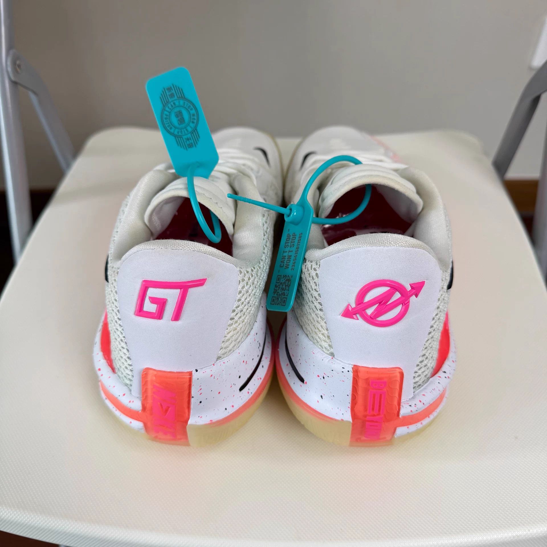 Nike Nike Air Zoom G.T. Cut 1 Wht/Pnk Low Unisex Bball CN Size US 10 / EU 43 - 3 Thumbnail