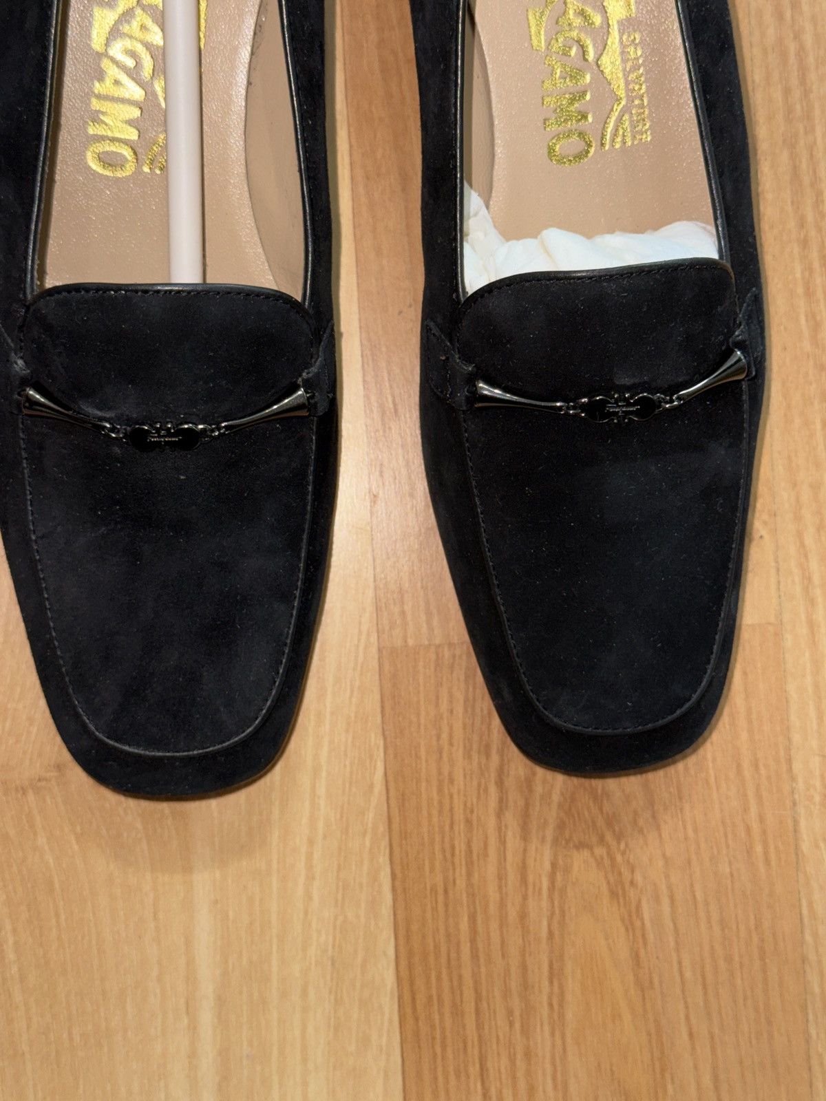 Salvatore Ferragamo Salvatore Ferragamo suede loafers in black with box Size US 6.5 / IT 36.5 - 10 Thumbnail