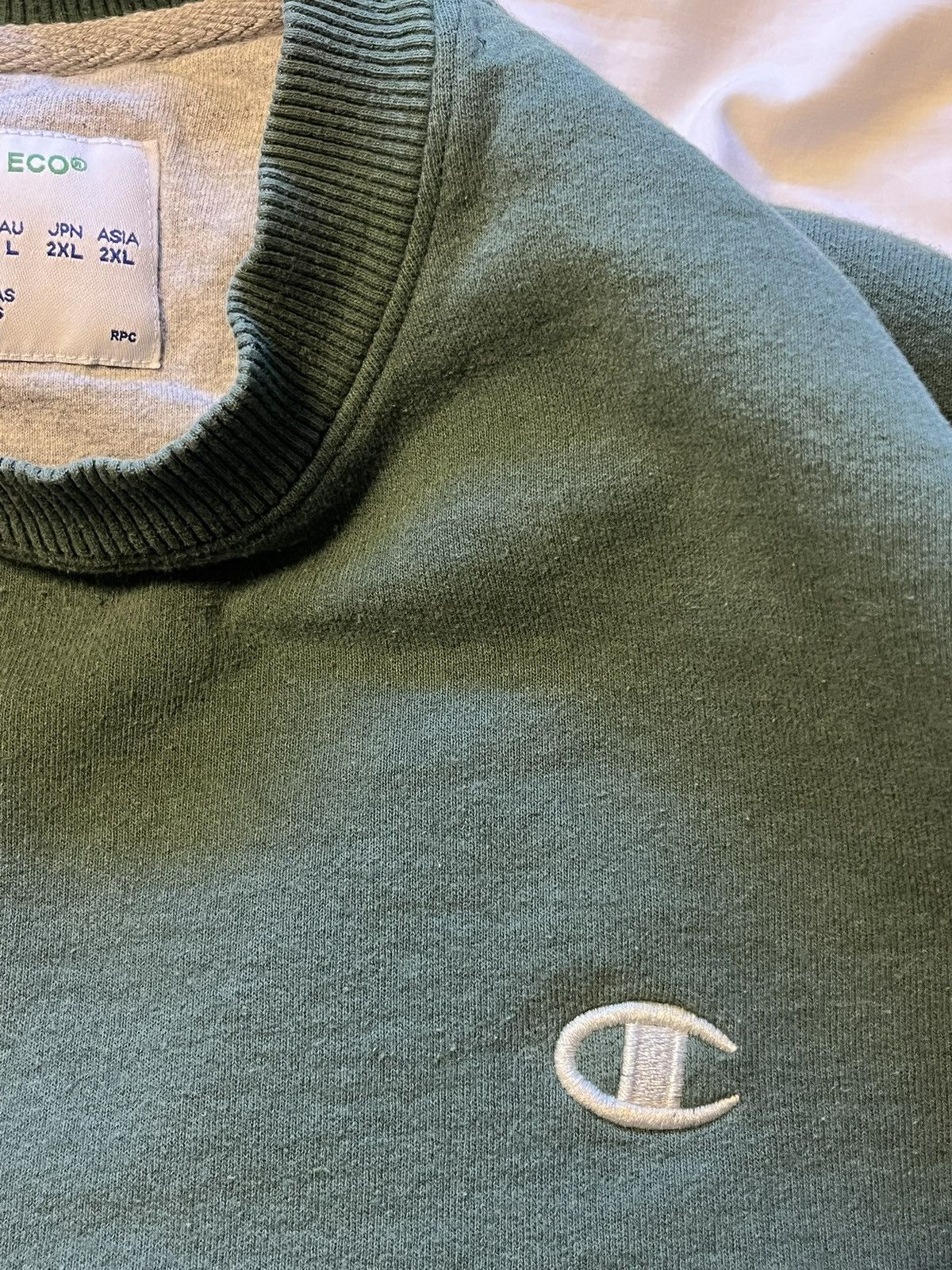 Champion Worn by D1 basketball player 6’8” 210 Size US L / EU 52-54 / 3 - 4 Thumbnail
