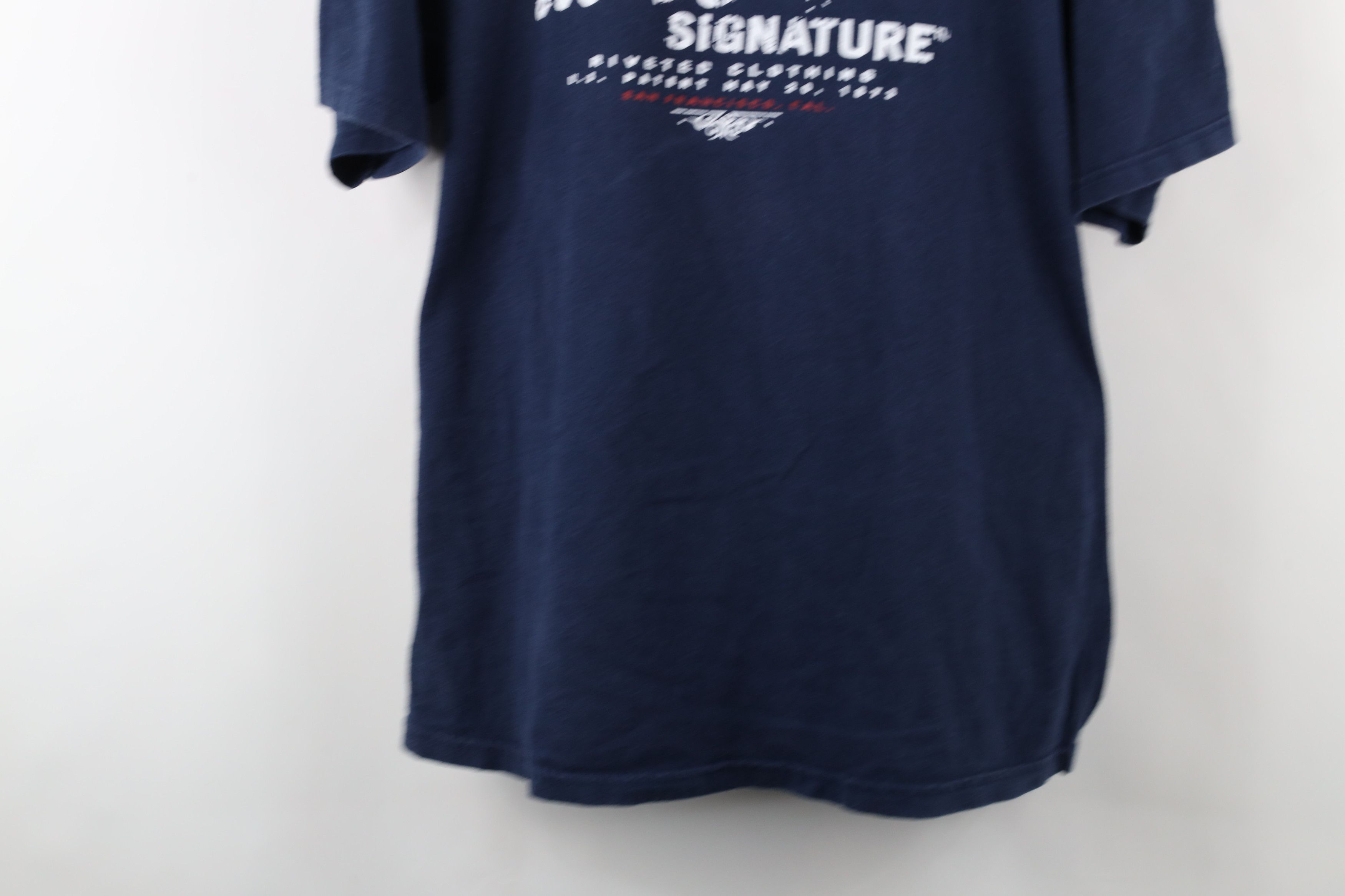 Levi's × Vintage Vintage Y2K Levis Script Short Sleeve T-Shirt Navy Blue Size US XL / EU 56 / 4 - 4 Thumbnail