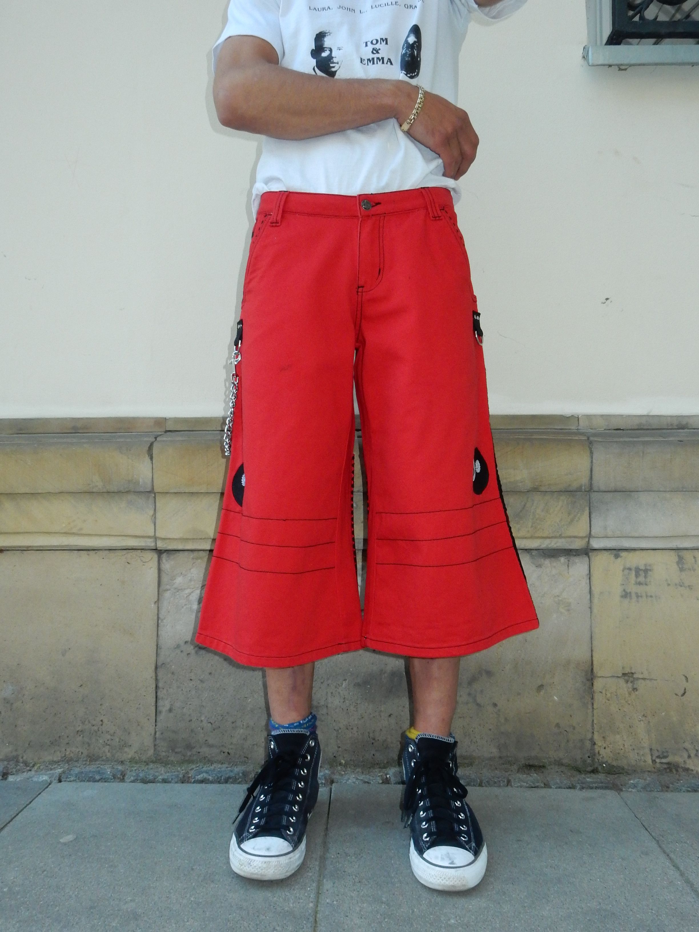 JNCO Stuka red 8 ball jorts - W30 Size US 30 / EU 46 - 3 Thumbnail