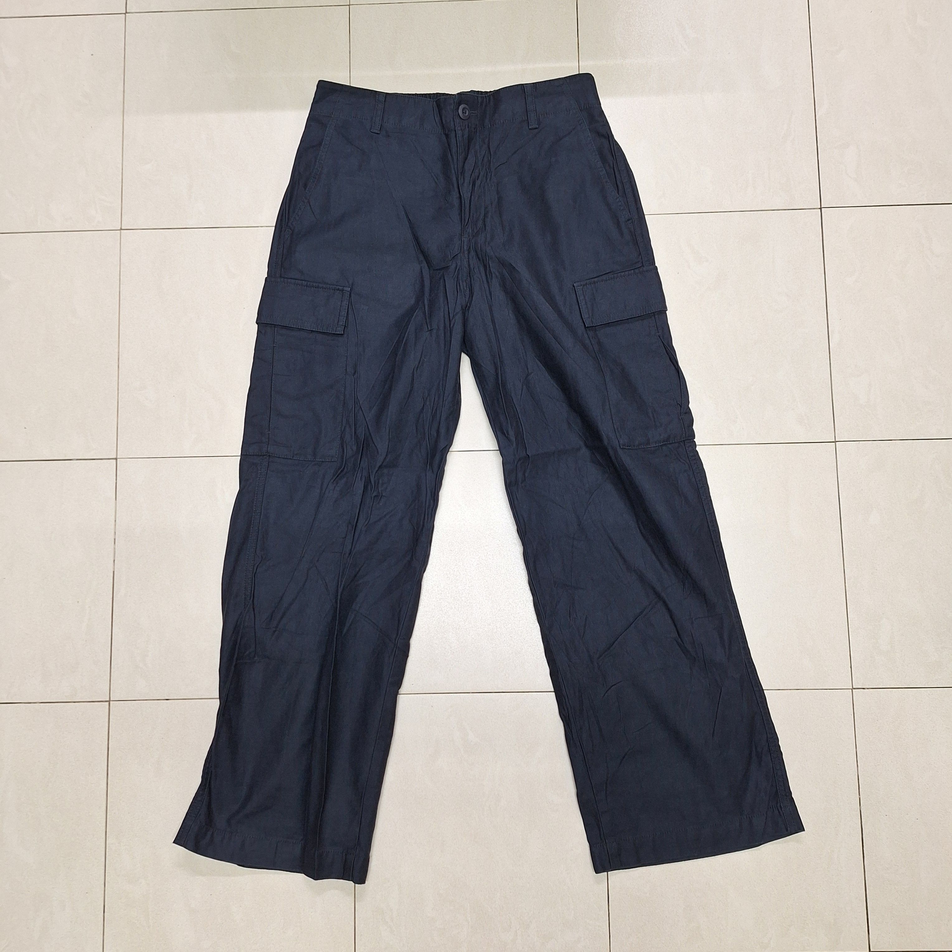 Uniqlo Uniqlo Cargo Baggy Pants Size US 30 / EU 46 - 1 Thumbnail