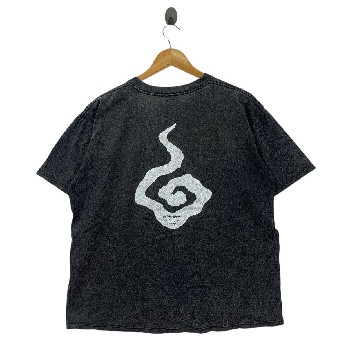 Vintage Vintage 90s ASIAN WAVE CLOTHING Skateboard Dragon Usa Tshirt Size US L / EU 52-54 / 3 - 4 Thumbnail
