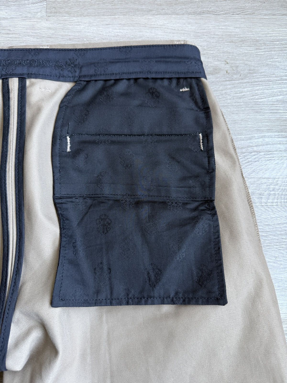 Chrome Hearts Chrome hearts chino pants size 32 preowned Size US 32 / EU 48 - 19 Thumbnail