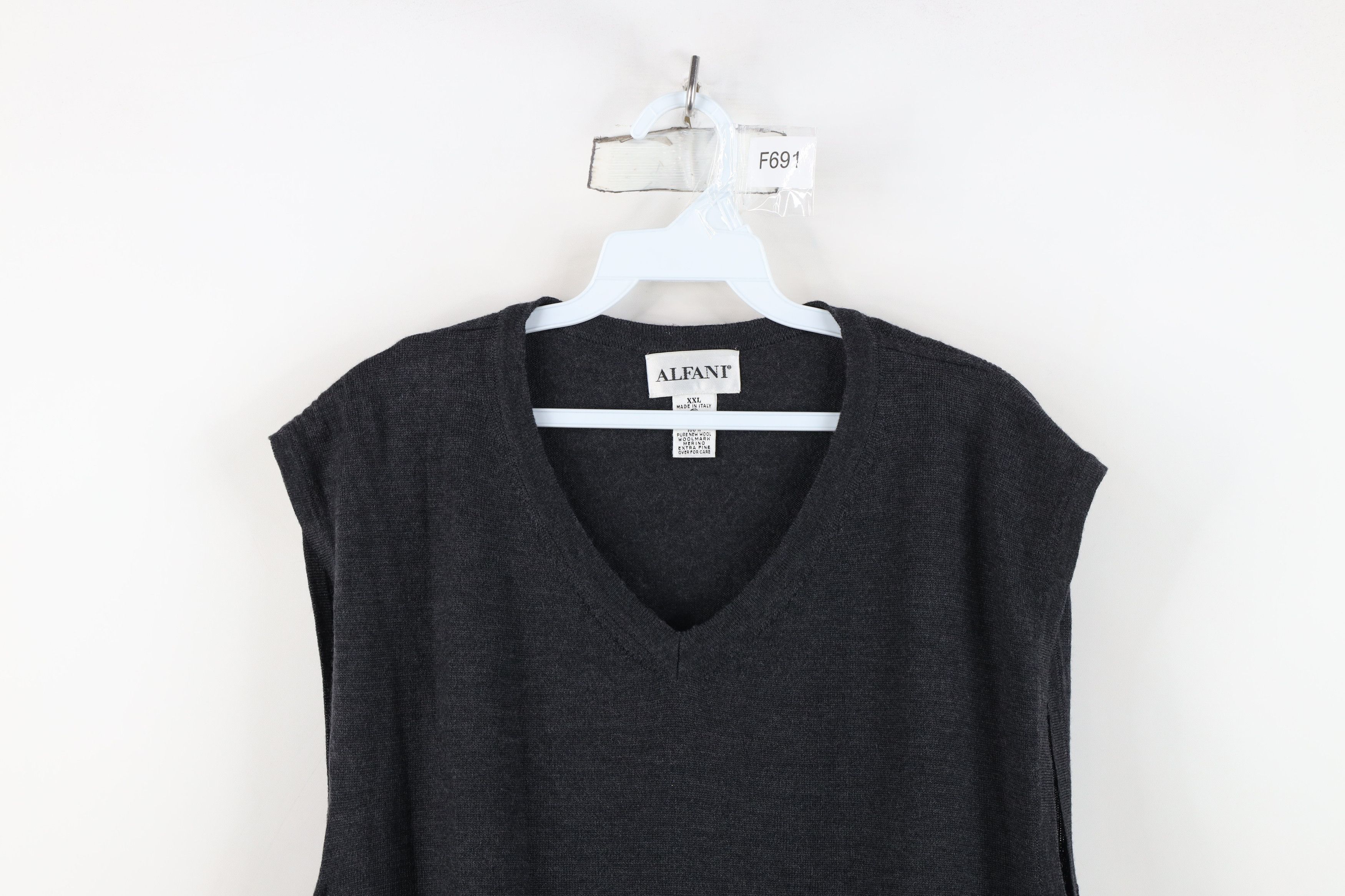 Vintage Vintage 90s Streetwear Merino Wool Knit Sweater Vest Gray Size US XXL / EU 58 / 5 - 2 Thumbnail