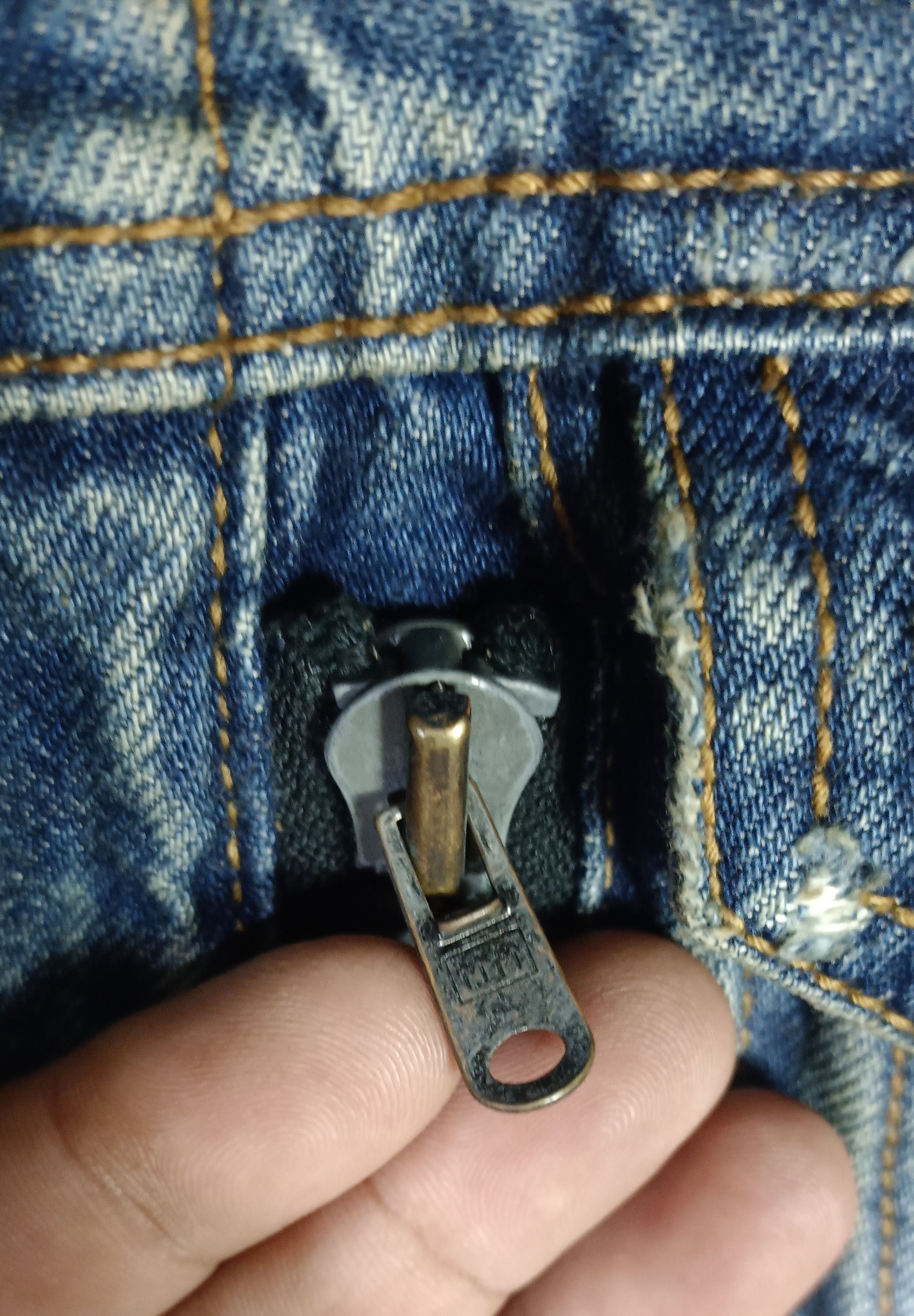 R13 R13 Zippered Trucker Denim Distressed Size US M / EU 48-50 / 2 - 13 Thumbnail
