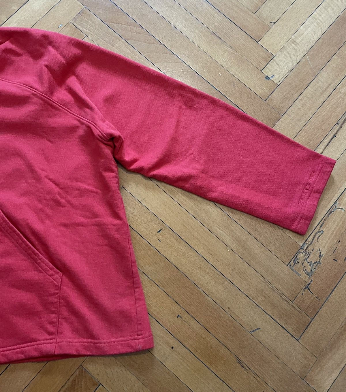 Balenciaga Balenciaga Red Boxy Cropped Hoodie Size US XXL / EU 58 / 5 - 3 Thumbnail