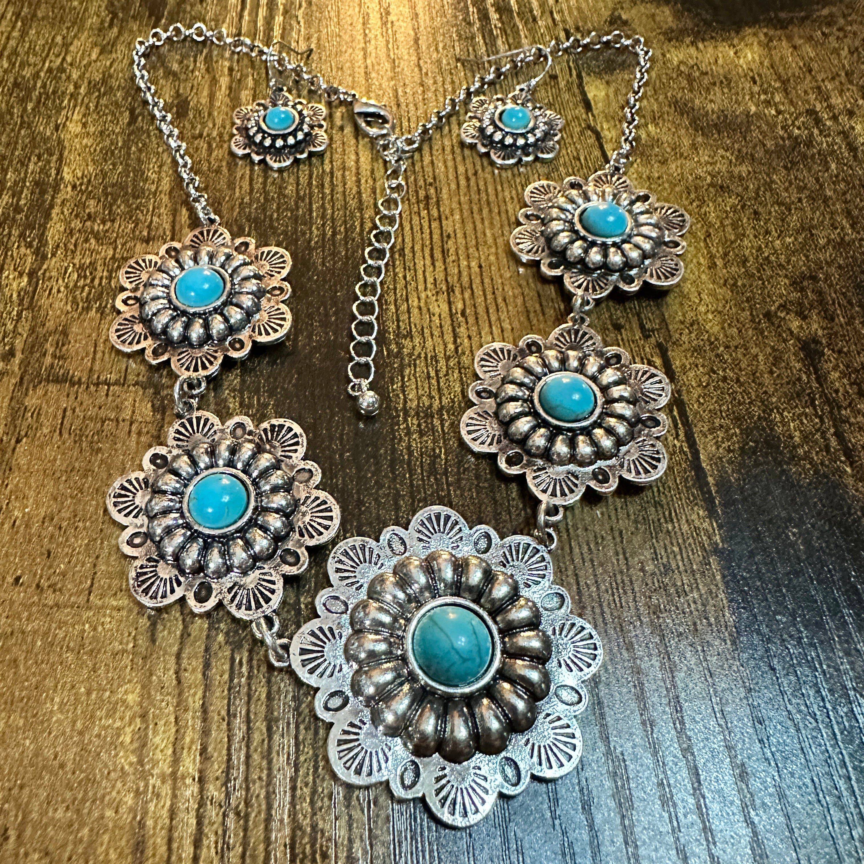 Other Boho Handmade Turquoise Floral Necklace and Earring Set Size ONE SIZE - 1 Thumbnail