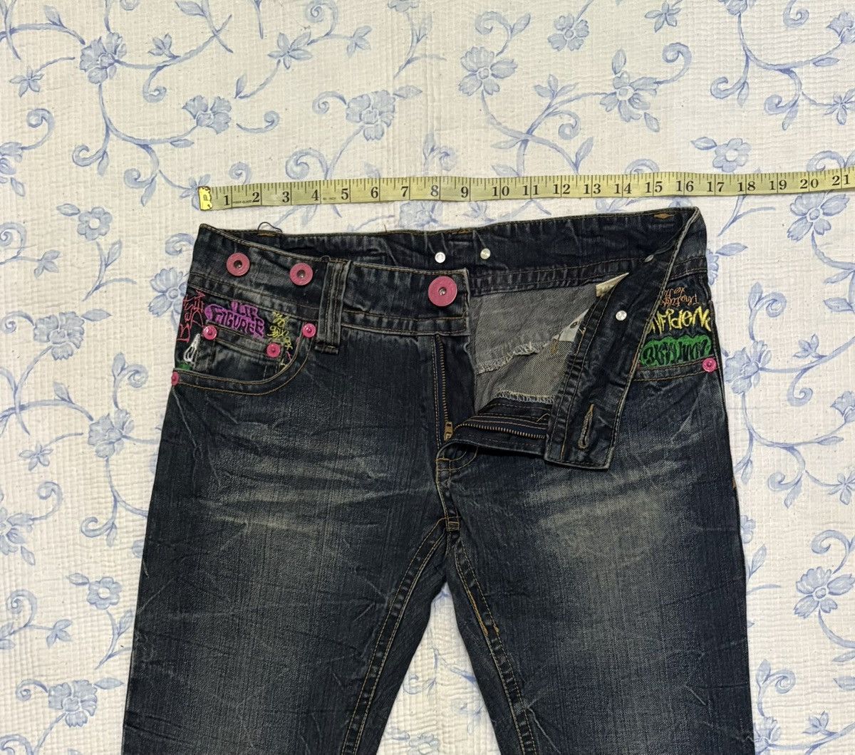 Japanese Brand Japanese Confidence Streetwear Distressed Denim Size US 32 / EU 48 - 4 Thumbnail
