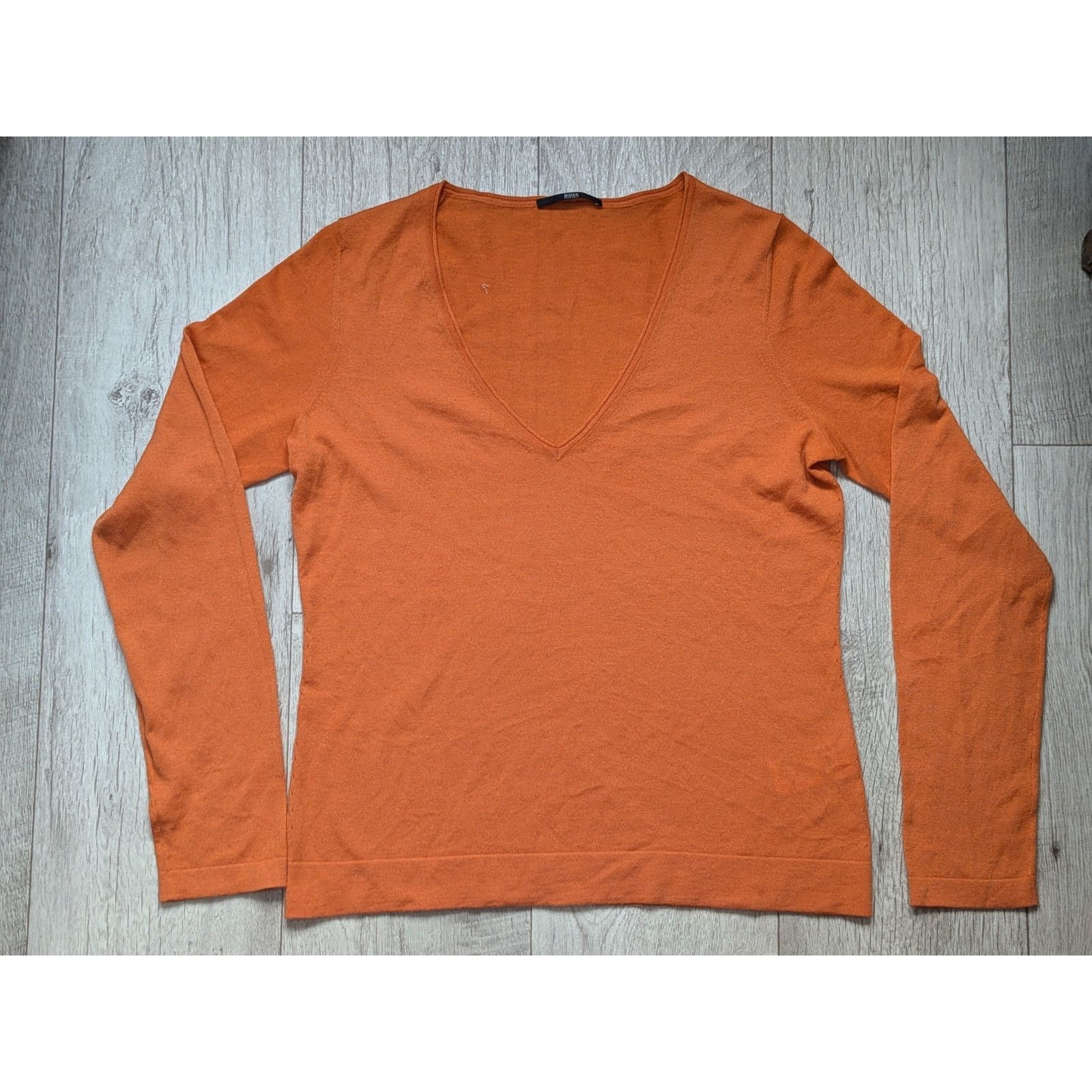 Hugo Boss Hugo Boss Orange Long Sleeve V-Neck Pullover Sweater L Size L / US 10 / IT 46 - 2 Thumbnail