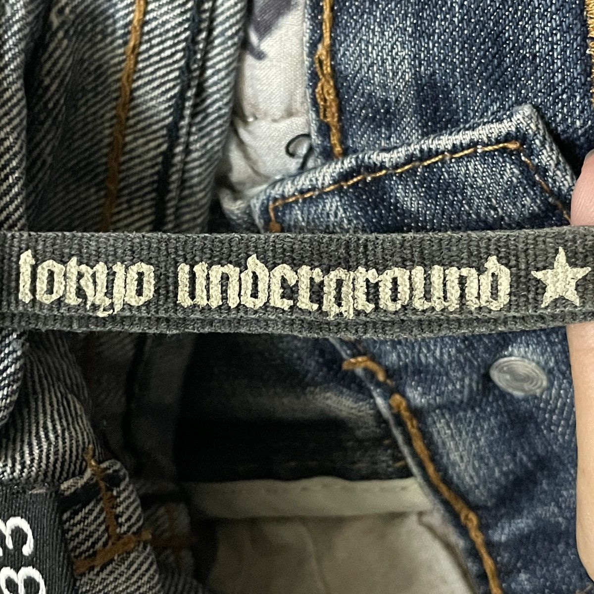14th Addiction Very Rare Vintage Japanese Brand Dragon Flared Jeans 2000s Size US 33 - 11 Thumbnail