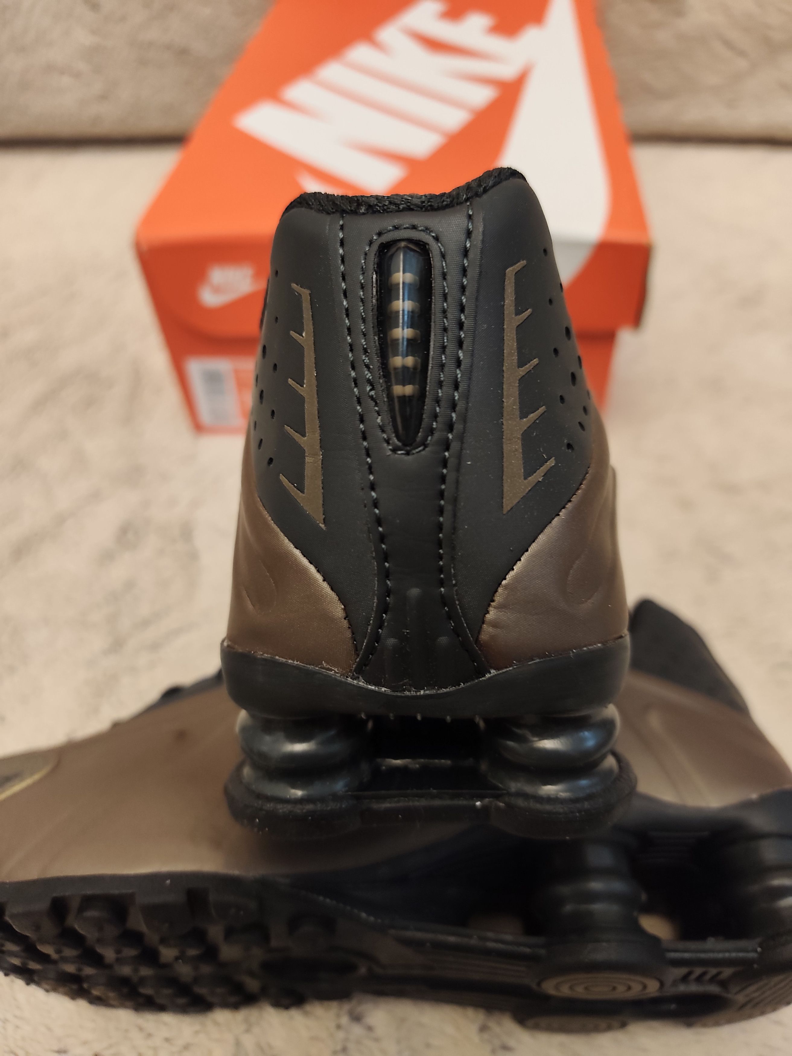 Nike Nike Shox R4 Size US 5.5 / EU 38 - 5 Thumbnail