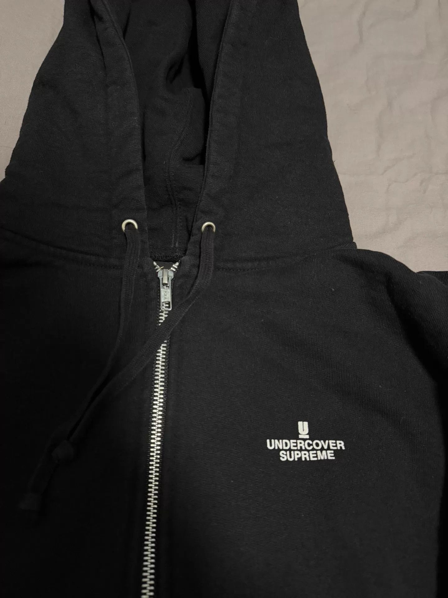 Supreme Supreme x UNDERCOVER 16FW FUCK YOU ZIP LOGO HOODIE BLACK L Size US L / EU 52-54 / 3 - 2 Thumbnail