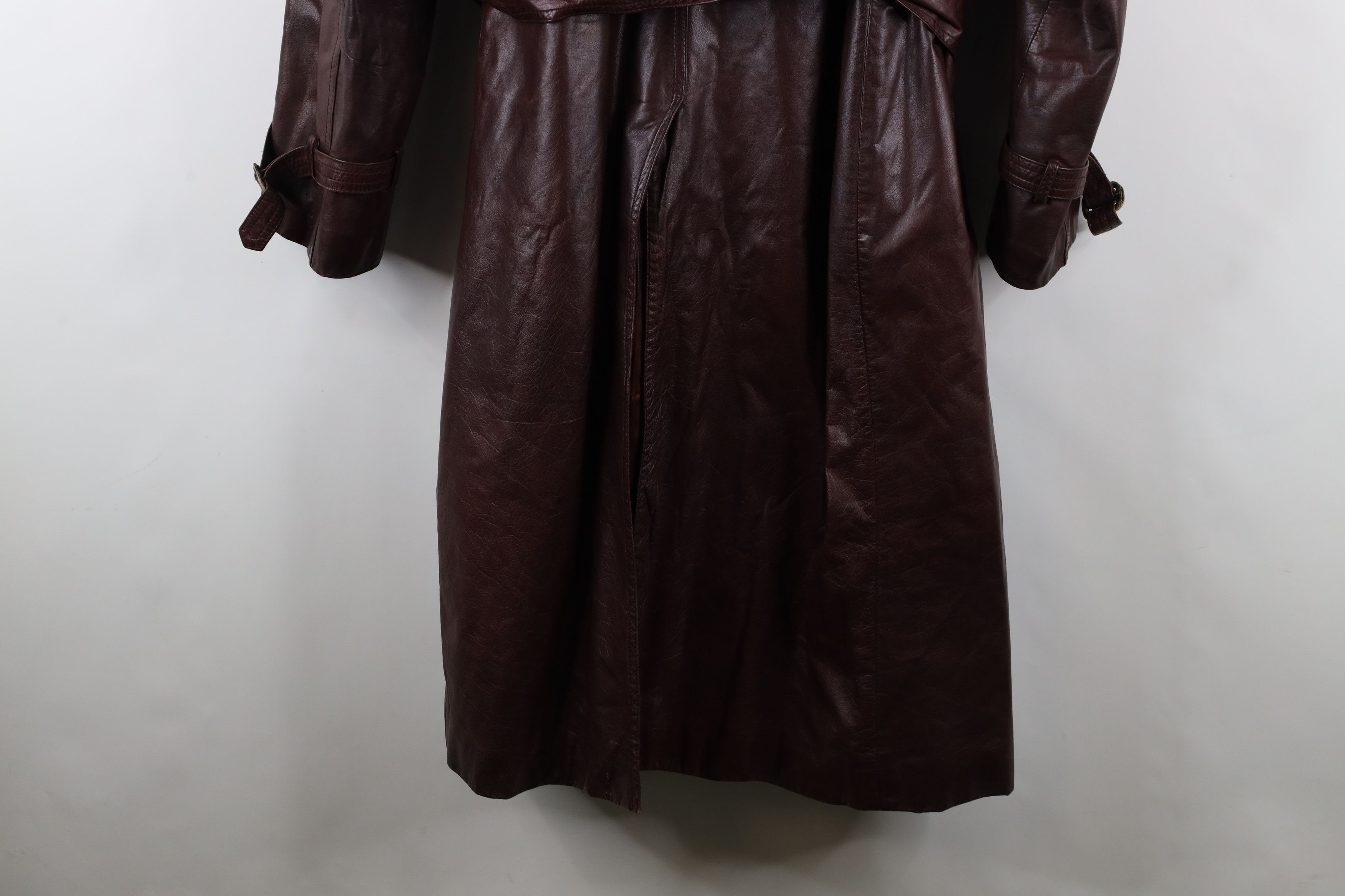 Vintage Vintage 70s Streetwear Belted Trench Coat Oxblood Red Size US XXL / EU 58 / 5 - 18 Thumbnail