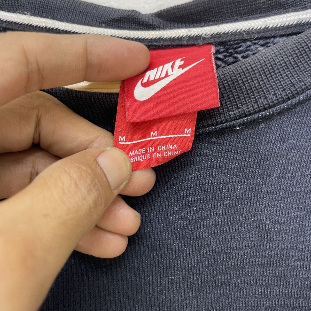 Nike 💥Y2k Nike Big Logo Crewneck Sweatshirt Pullover Size US M / EU 48-50 / 2 - 7 Thumbnail