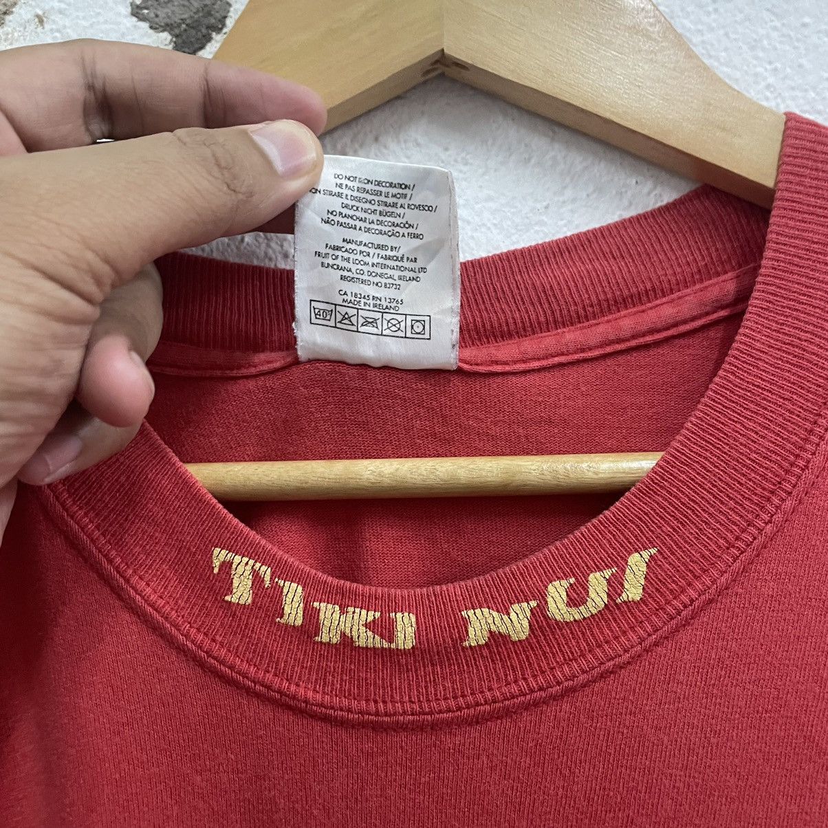 Vintage 🔥Vintage 90s Tiki Nui South Pacific Big Logo Surf Skate Tee Size US M / EU 48-50 / 2 - 9 Thumbnail