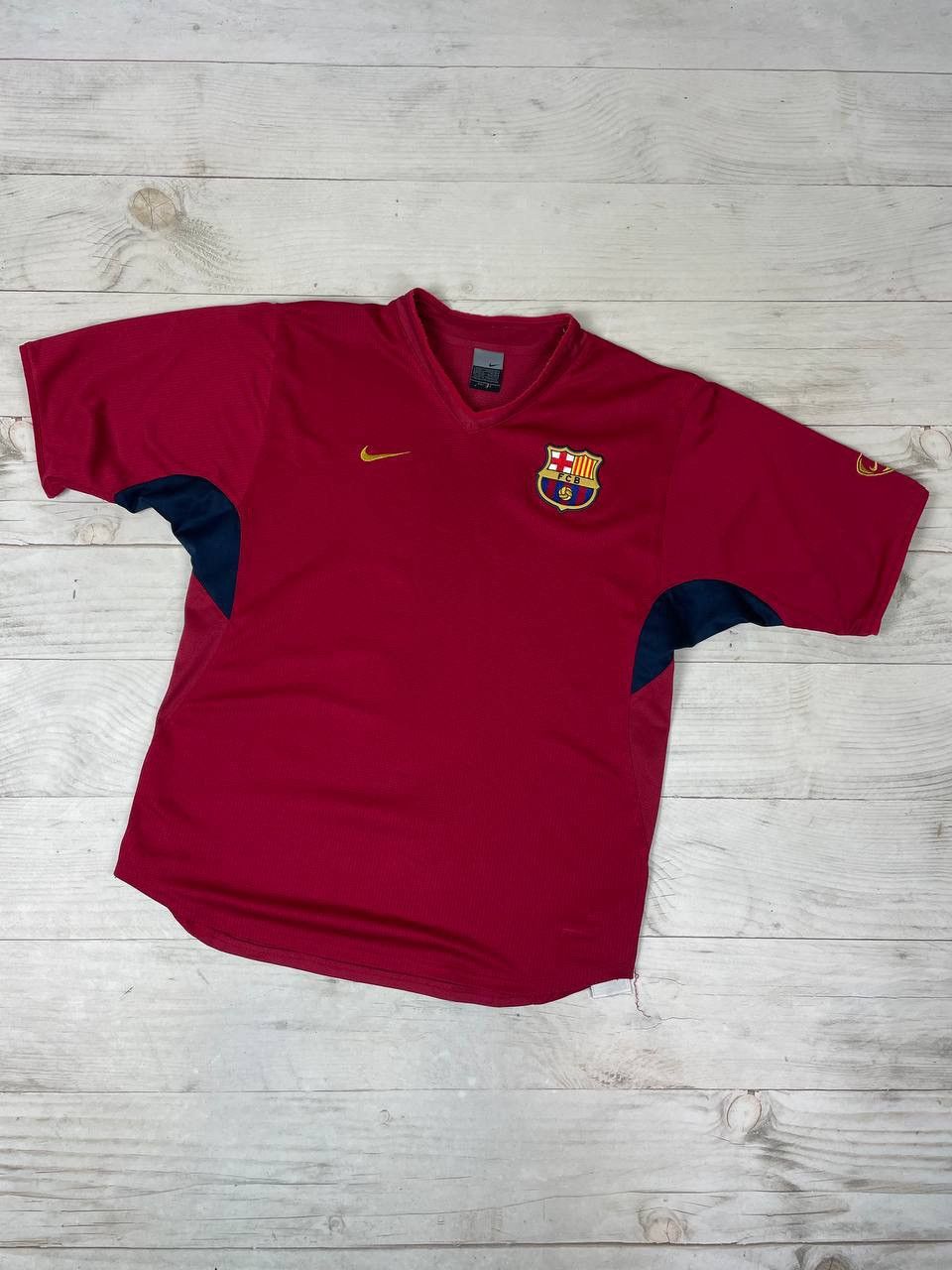 Nike Vintage Nike Barcelona 2003 2004 Training Shirt Jersey Size US M / EU 48-50 / 2 - 1 Thumbnail