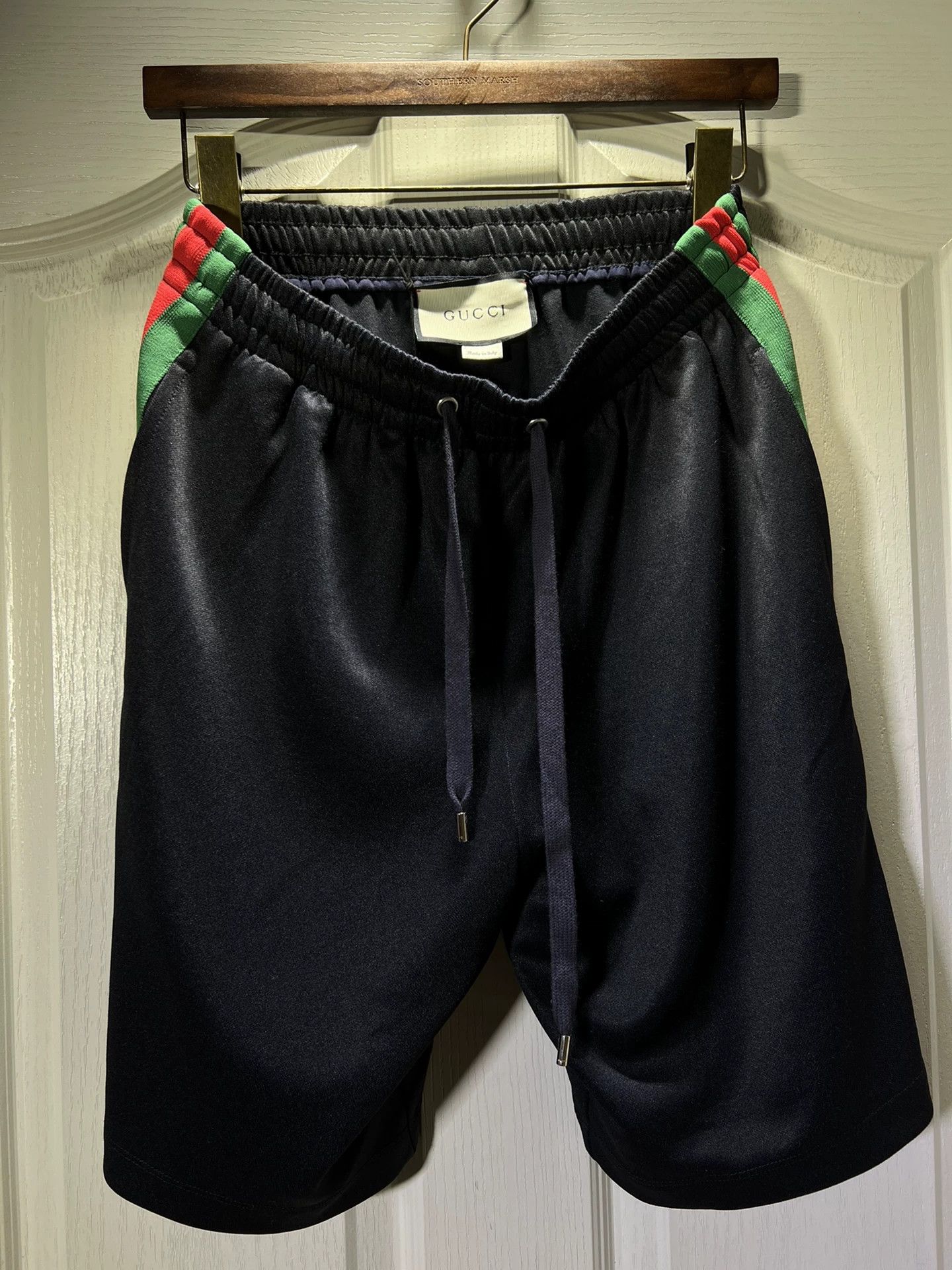 Gucci Gucci Men's Summer Casual Shorts Size US 26 / EU 42 - 1 Thumbnail