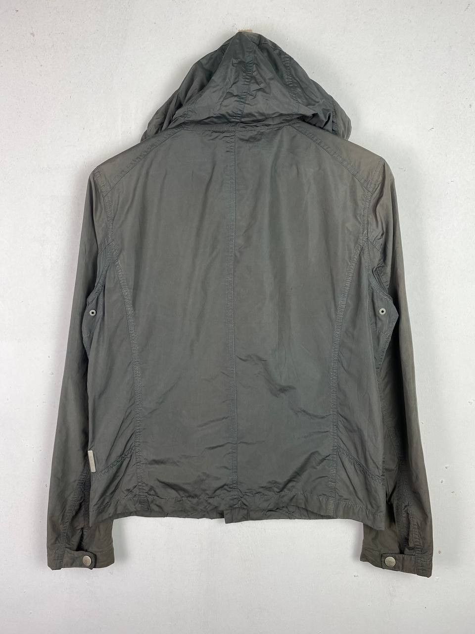 Armani armani collezioni water repellant jacket nice design Size US M / EU 48-50 / 2 - 11 Thumbnail