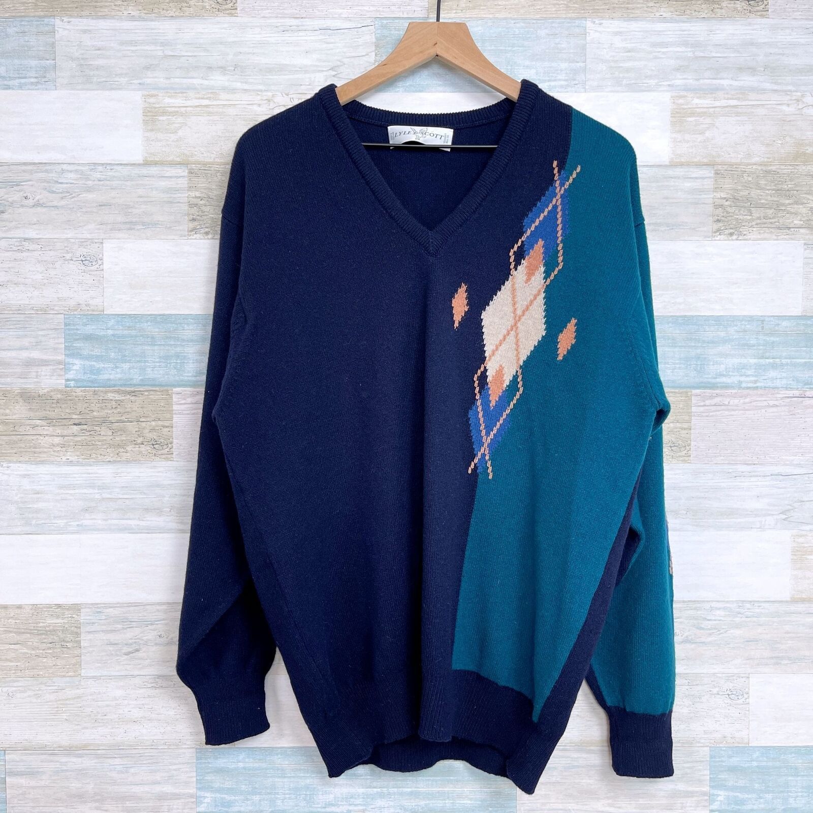 Lyle & Scott Lyle & Scott Lambswool Argyle Sweater Blue V Neck Scotland L Size US L / EU 52-54 / 3 - 1 Thumbnail