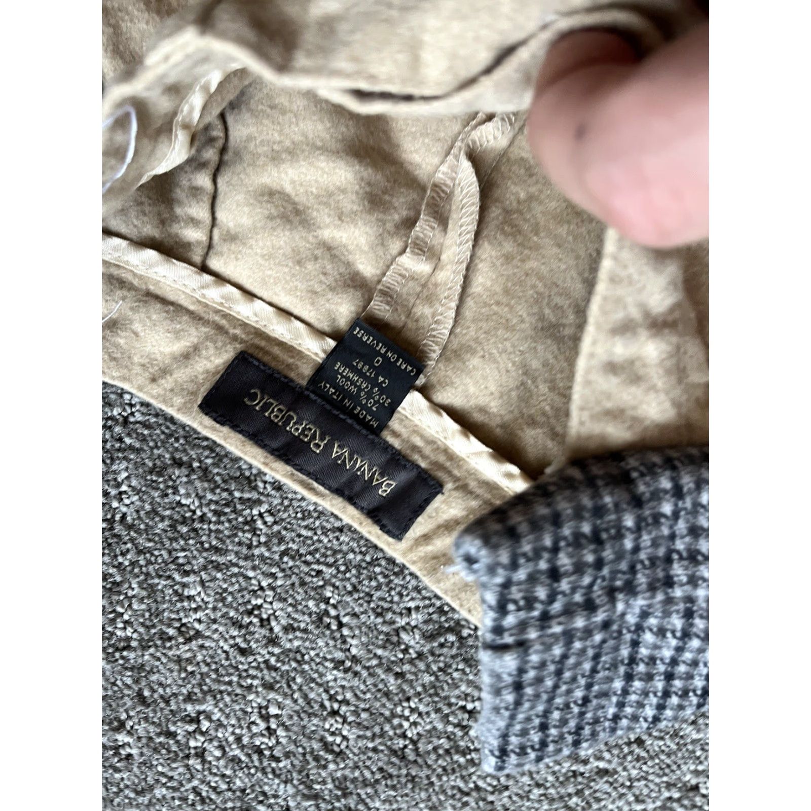 Banana Republic VINTAGE Banana Republic Wool Cashmere Shorts Short Women's 0 Tan Brown Workwear 2004 Y2K Vintage Preppy Size 25" / US 0 / IT 36 - 3 Thumbnail