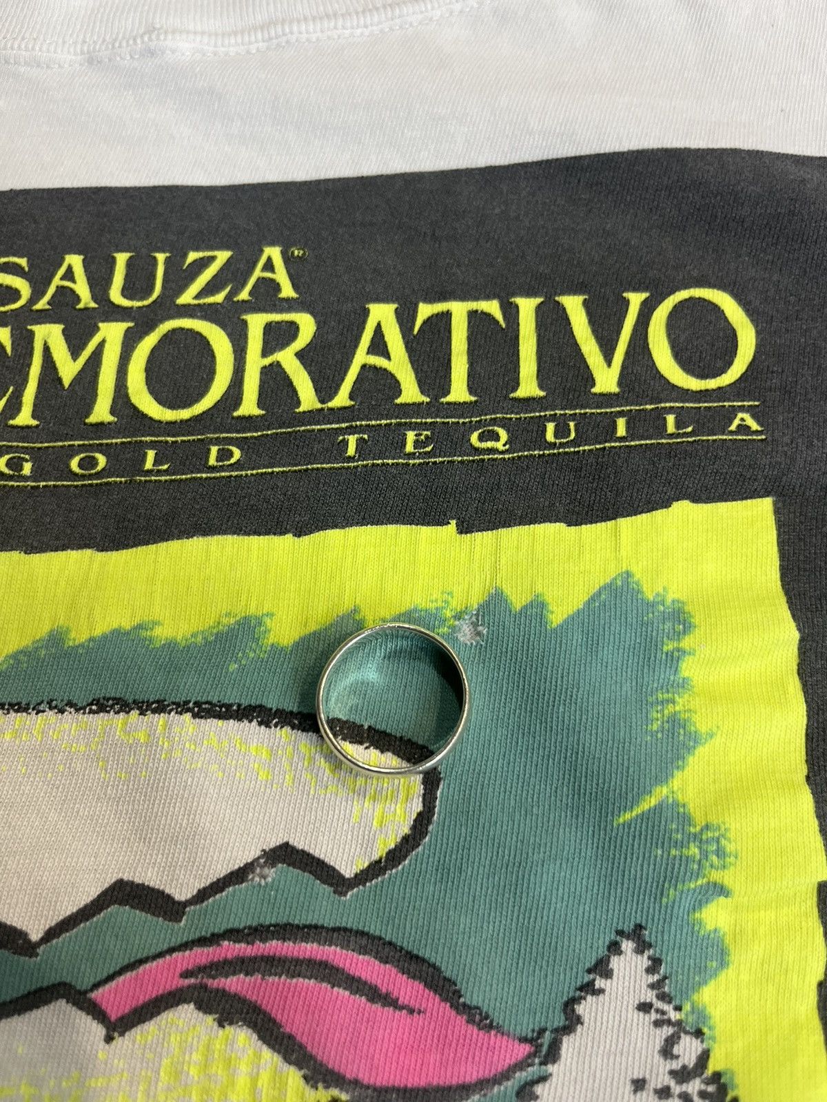 Vintage Vintage SAUZA CONMEMORATIVO Natural Gold Tequila Promo 90’s Size US XL / EU 56 / 4 - 8 Thumbnail