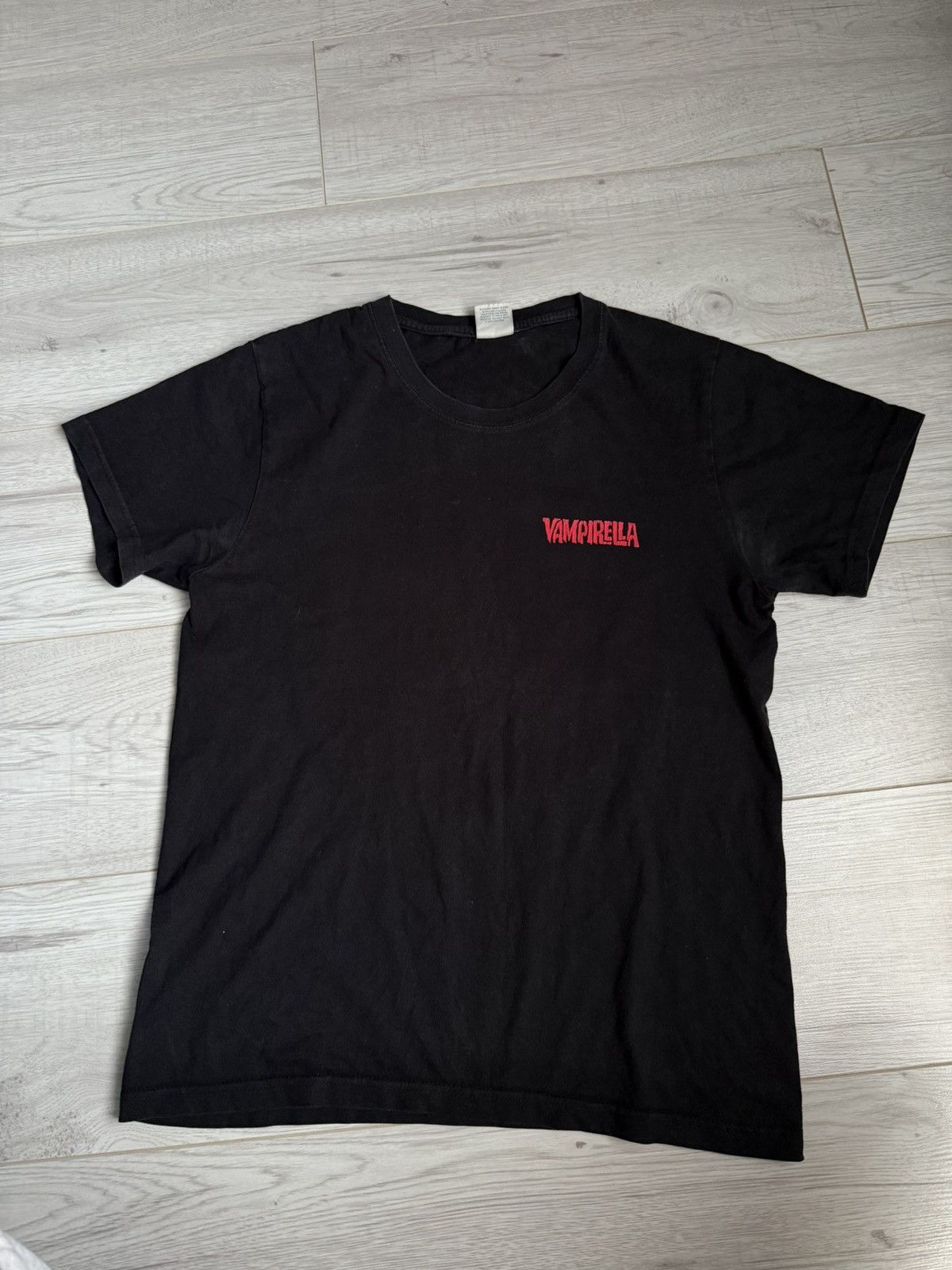 Supreme Vintage Supreme Vampirella T-Shirt Size US M / EU 48-50 / 2 - 5 Thumbnail