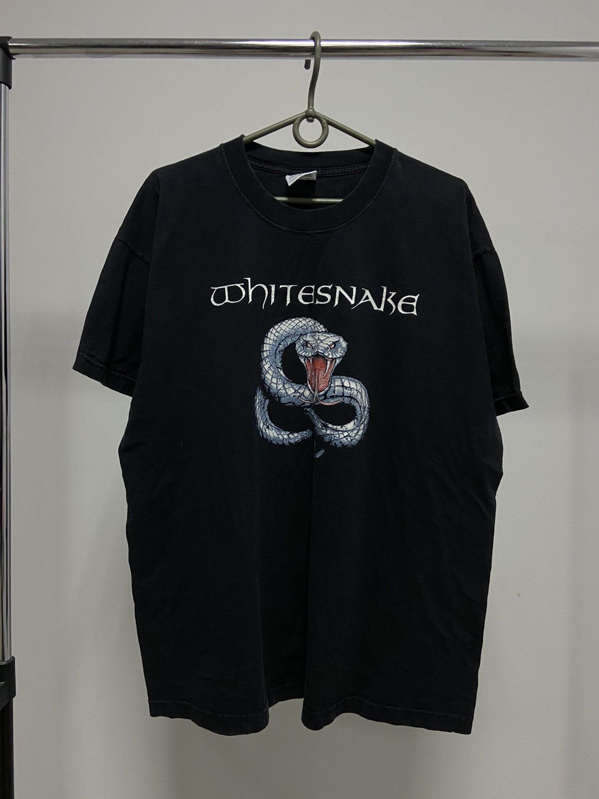 Vintage Whitesnake 2013 T Shirt Big Logo in the heart of the city Size US XL / EU 56 / 4 - 1 Thumbnail