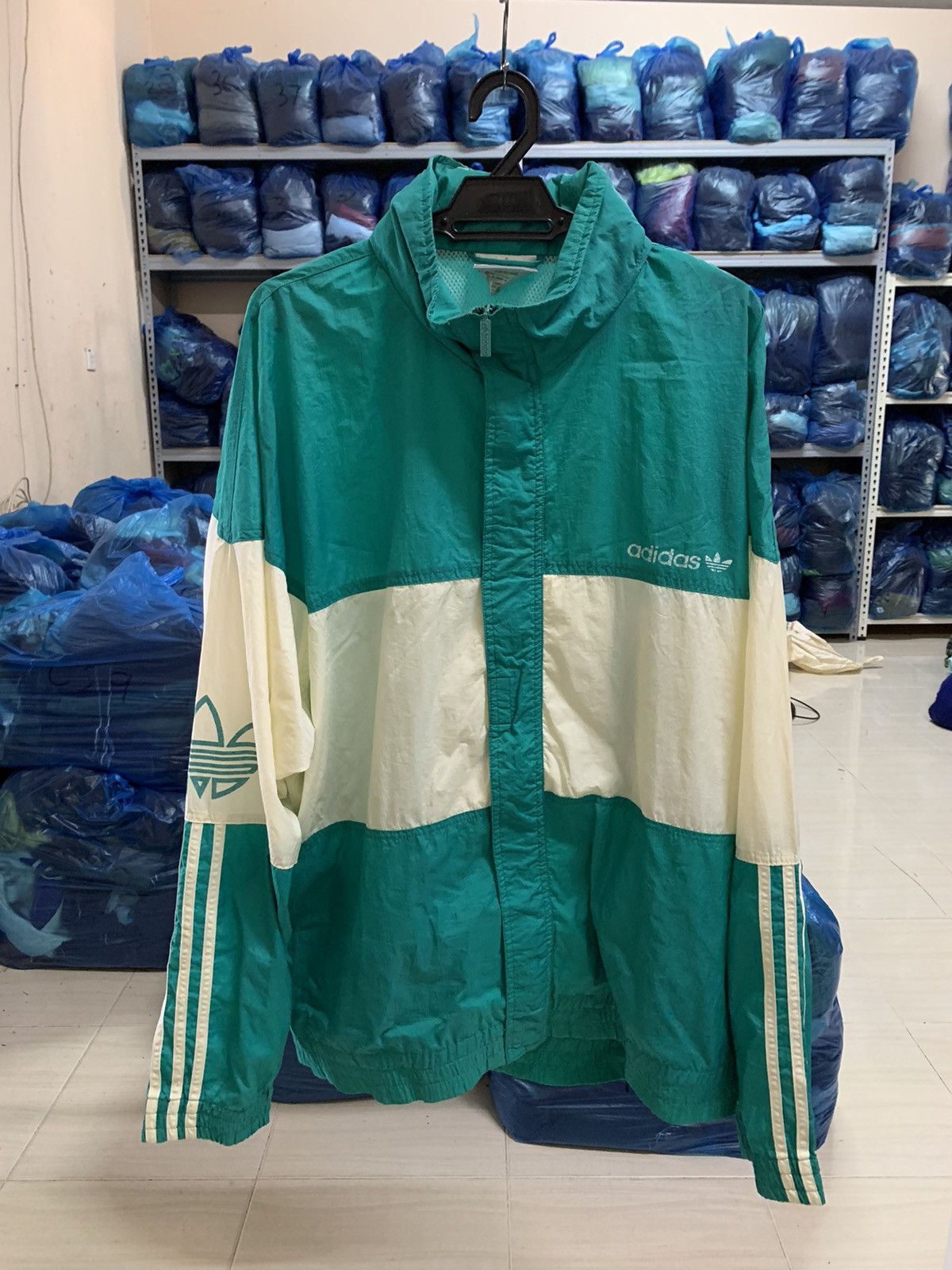 Adidas × Vintage Vintage 90s Adidas Oversized Jacket Size US XL / EU 56 / 4 - 1 Thumbnail