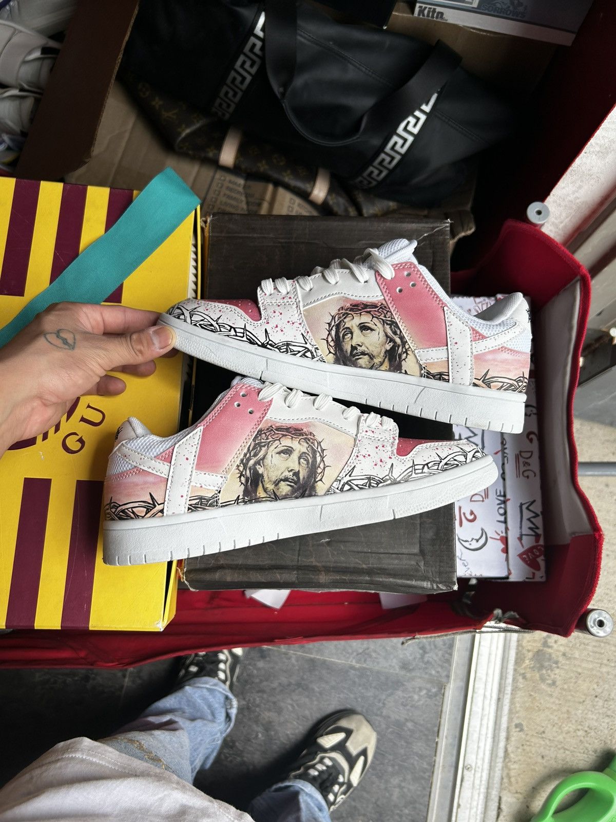 Kitowares Kito ware Jesus dunk Size US 8 / EU 41 - 2 Thumbnail