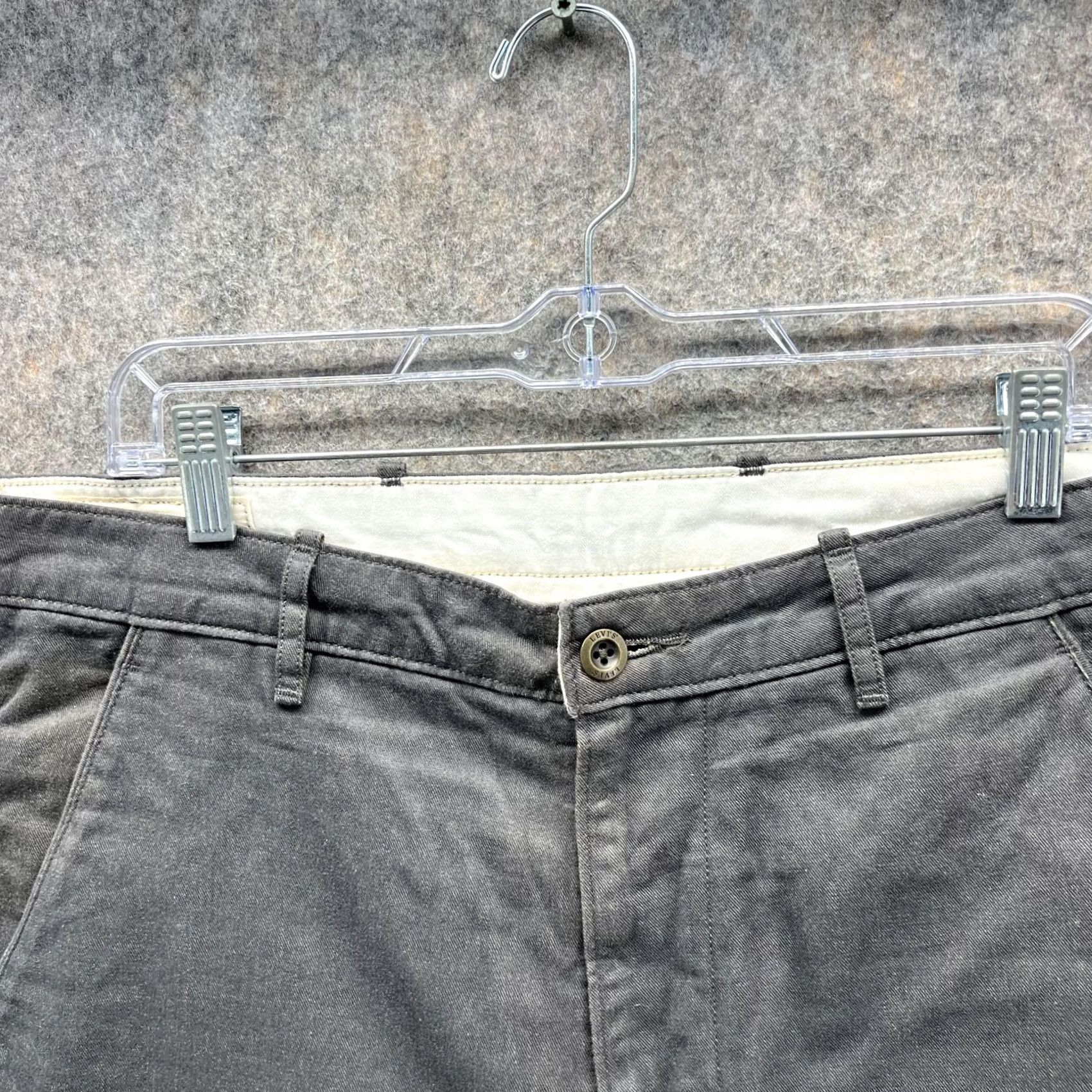 Levi's Levi's Pants Jeans Men 34x30 Gray Chino Flat Front Cotton Trousers Casual Formal Workwear Straight Leg Pants Size US 34 / EU 50 - 5 Thumbnail