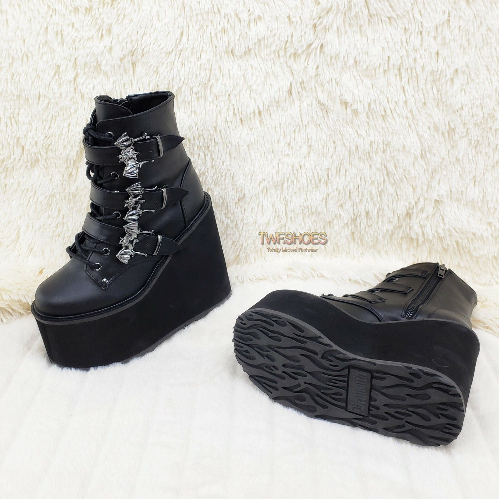 Demonia Cult DEMONIA Swing 103 Bat Buckle Ankle Boots 5.5" Platform Goth Size US 11 / IT 41 - 4 Thumbnail
