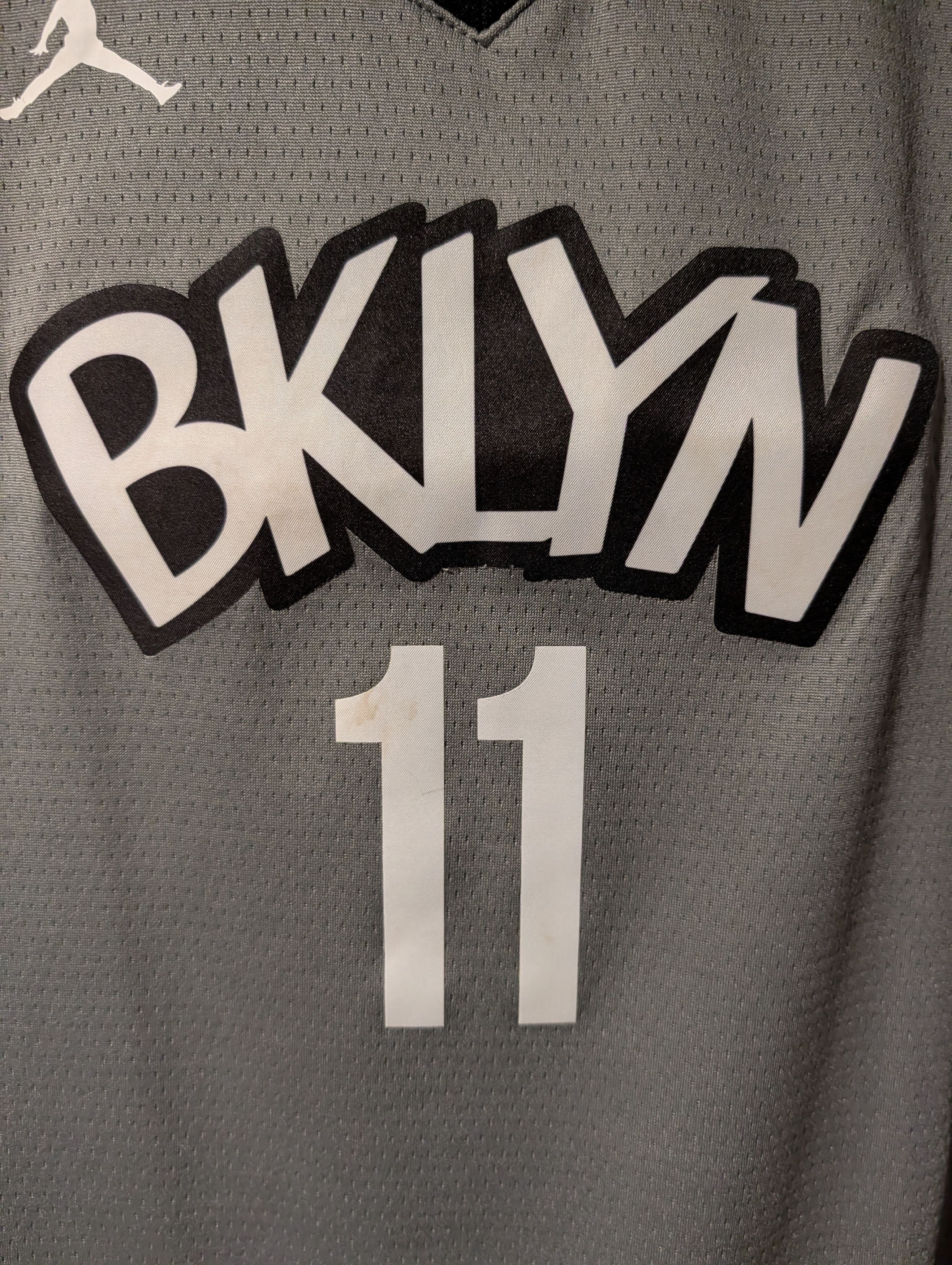 Jordan Brand Jordan Brooklyn Nets Kyrie Irving #11 Basketball Jersey Size US M / EU 48-50 / 2 - 5 Thumbnail